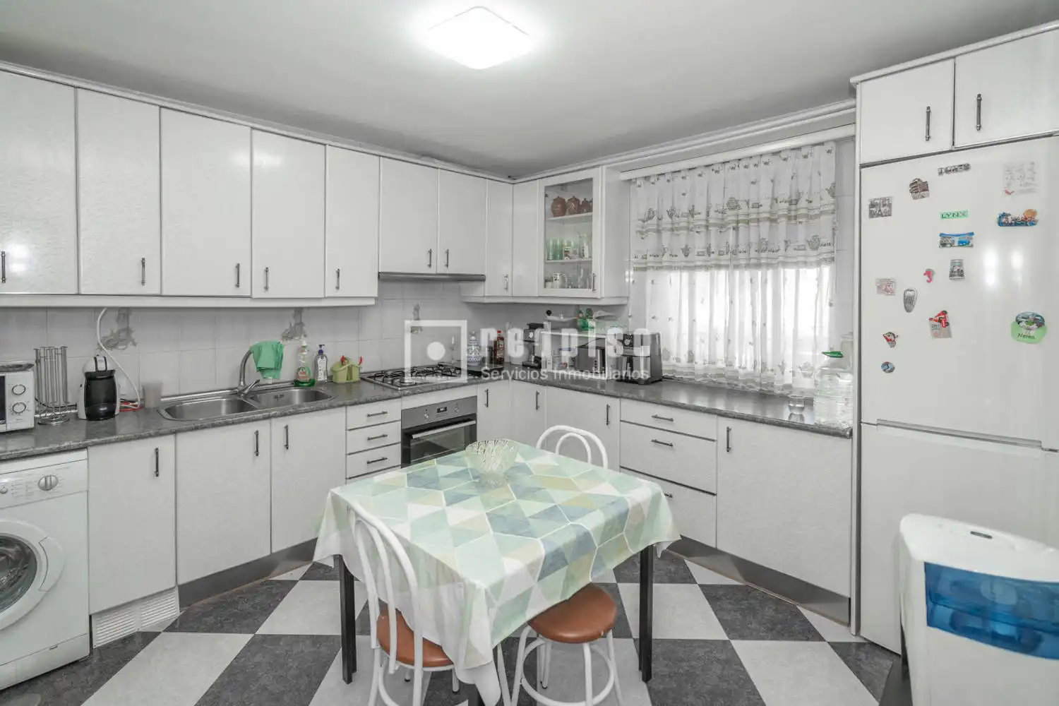 Cocina de Casa o chalet en venta en Palomeque con Aire acondicionado, Calefacción y Jardín privado