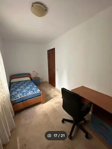 Habitación de Piso de alquiler en Linares con Aire acondicionado, Calefacción y Piscina