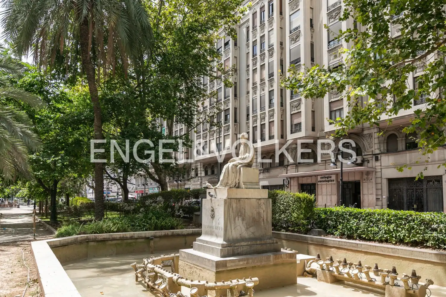 Exterior view of Attic for sale in Valencia  with Air Conditioner, Heating and Parquet flooring