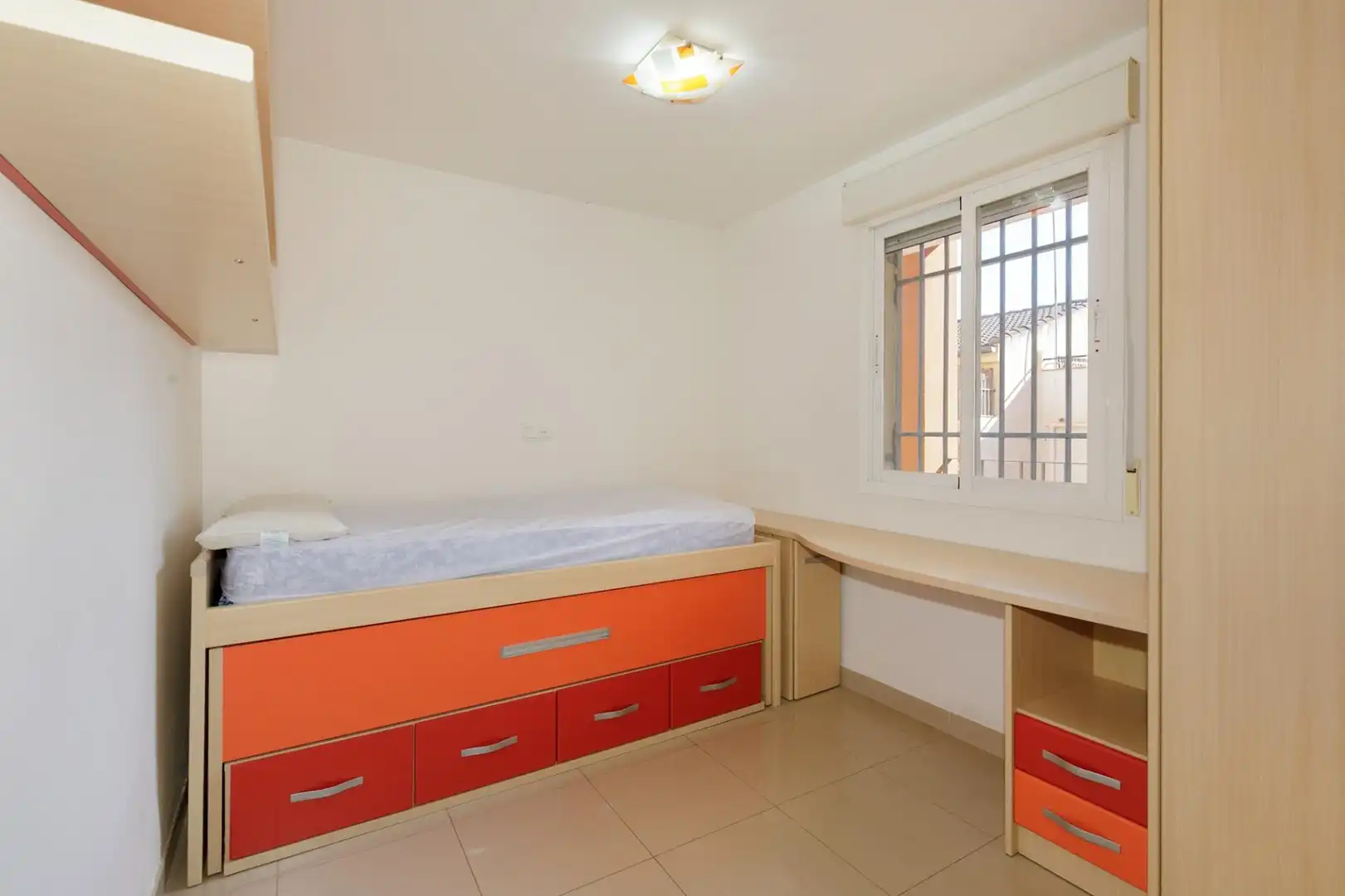 Piso en venta en Pamplona, 38, Avda. De los Ogíjares