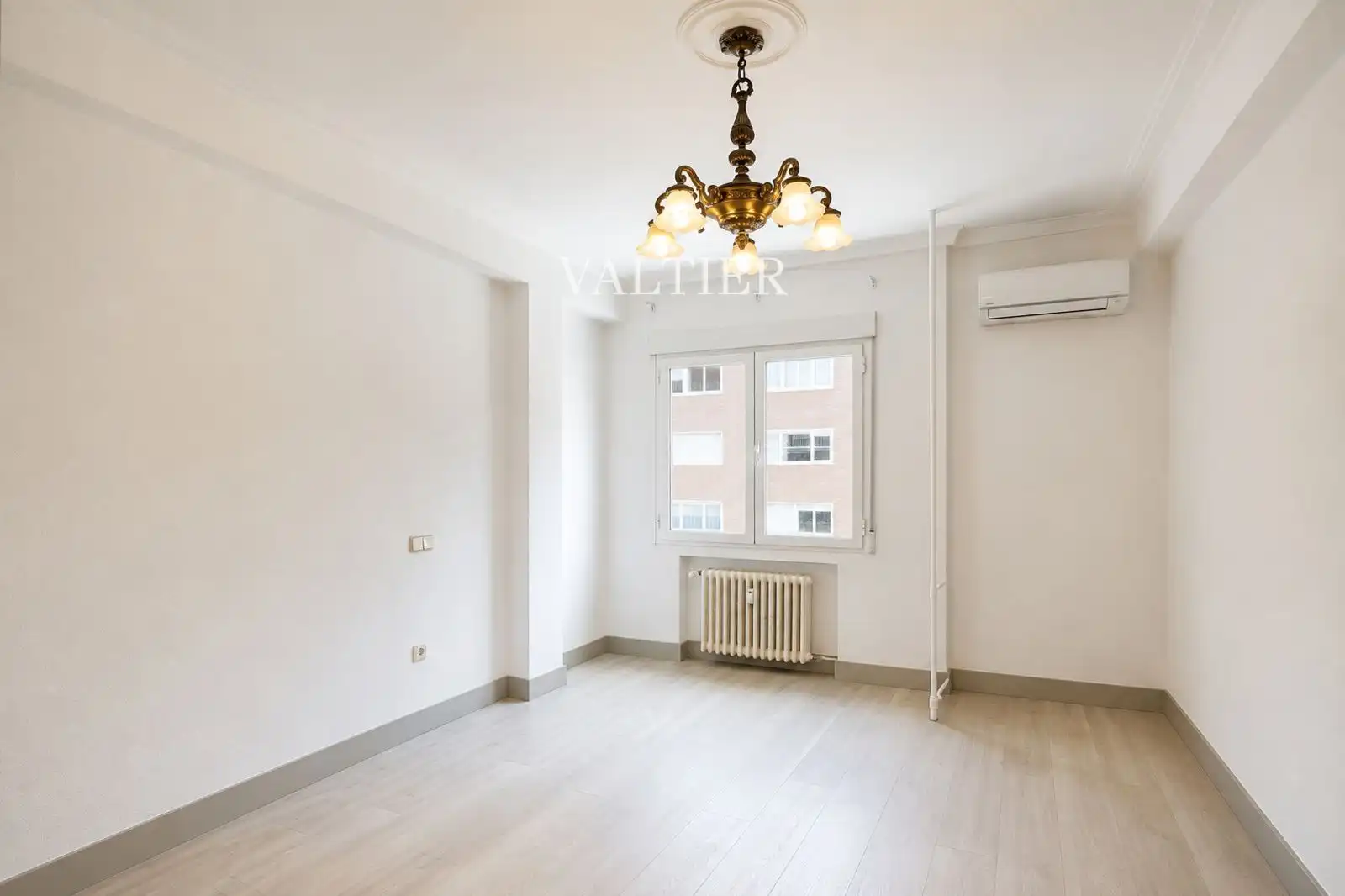 Bedroom of Flat for rent in Madrid  with Air Conditioner