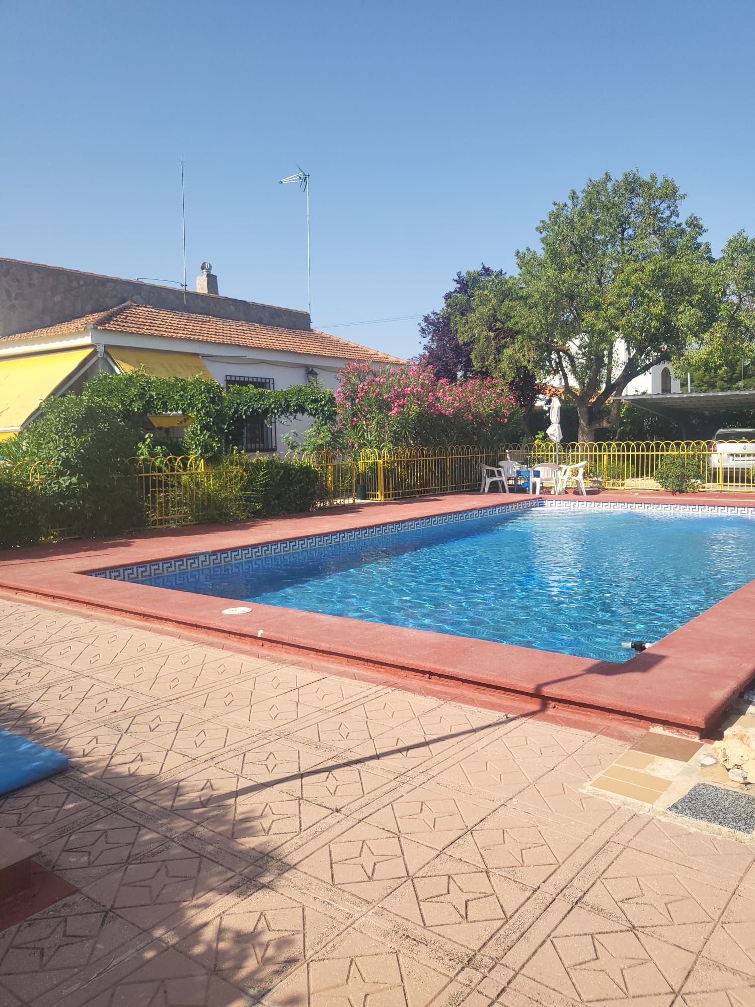 Piscina de Casa o xalet en venda en  Albacete Capital amb Aire condicionat, Calefacció i Terrassa