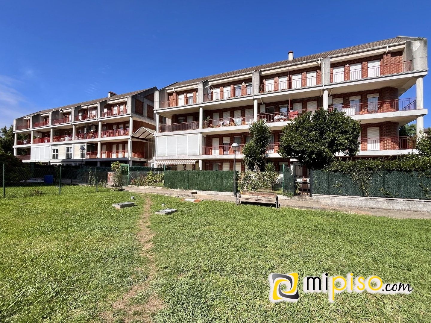 Exterior view of Duplex for sale in Colindres  with Heating, Terrace and Furnished