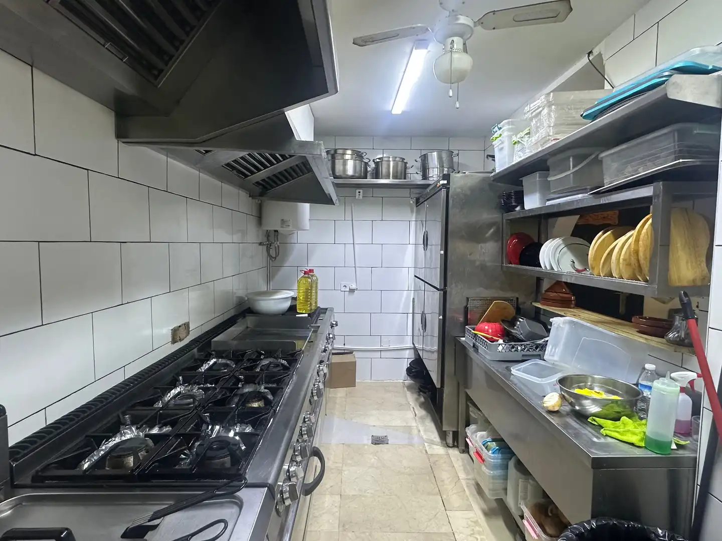 Local comercial en traspaso en San Pedro de Alcántara, imagen 2