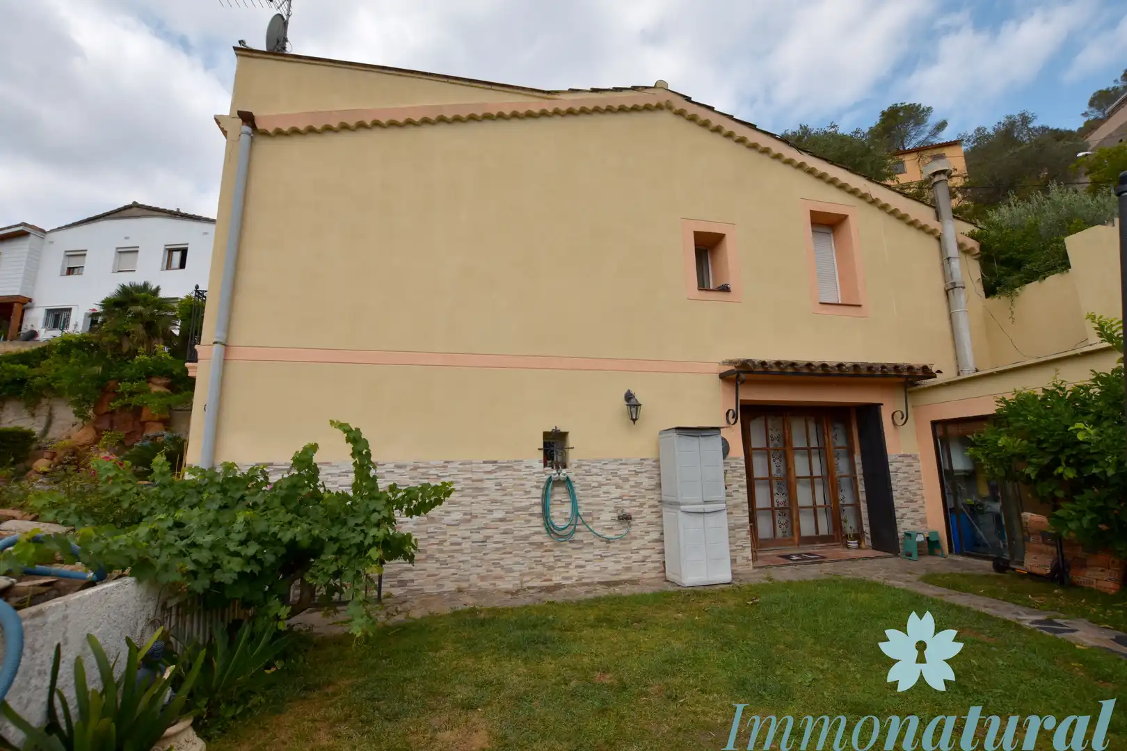 Jardí de Casa o xalet en venda en Torrelles de Llobregat amb Calefacció, Jardí privat i Parquet