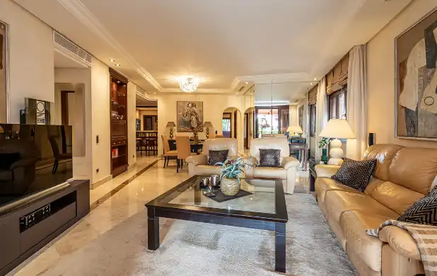 Apartament amb piscina en venda a Selwo, imagen 4