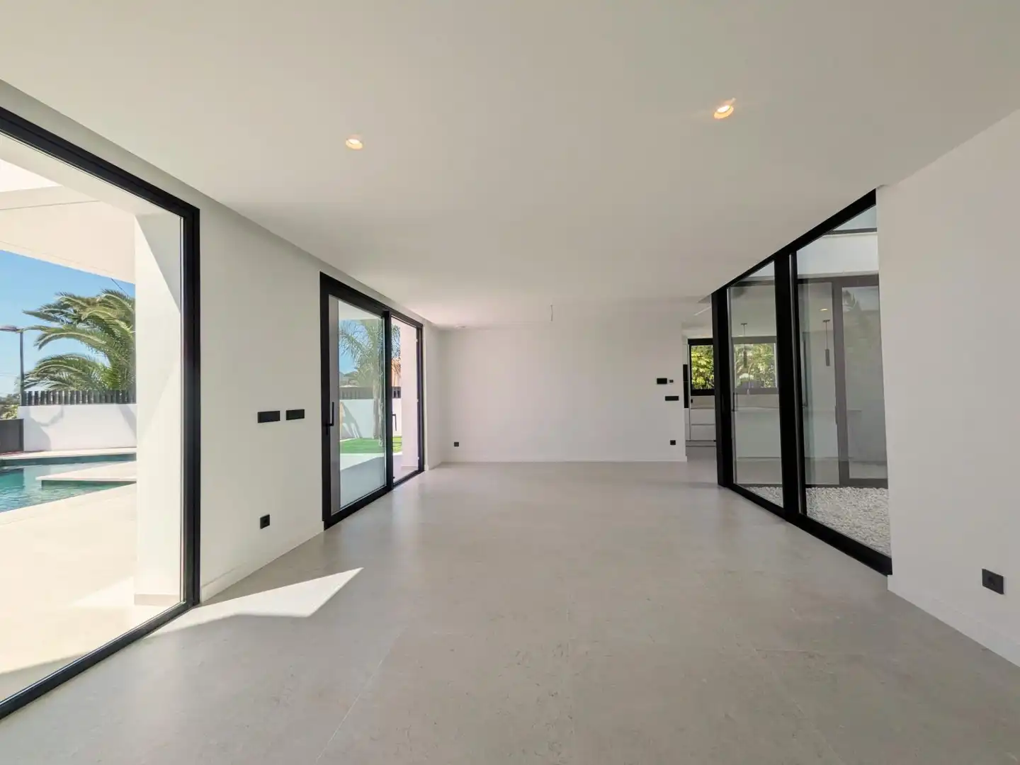 Casa adosada en venta en L'Alfàs del Pi con Aire acondicionado, Calefacción y Jardín privado