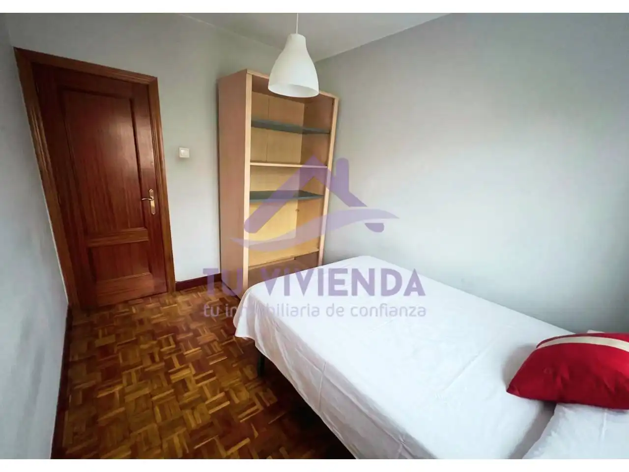 Habitación de Piso en venta en Valladolid con Calefacción, Parquet y Amueblado