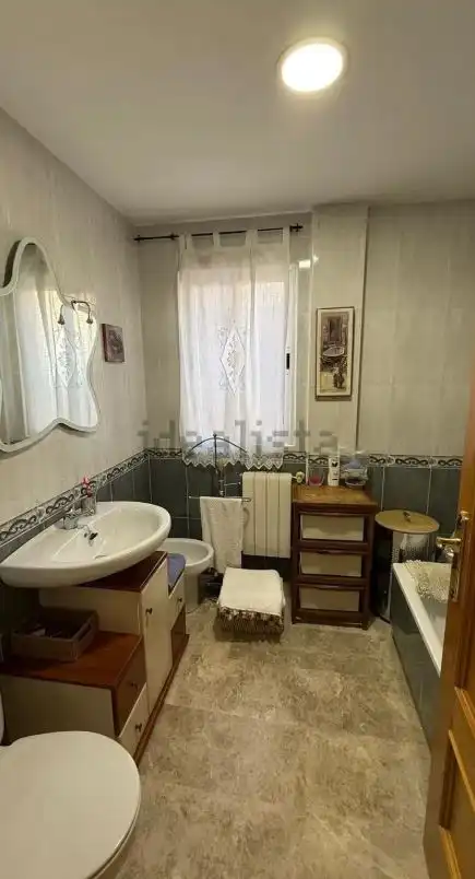 Bathroom of Flat for sale in Ciudad Real  with Air Conditioner, Heating and Terrace