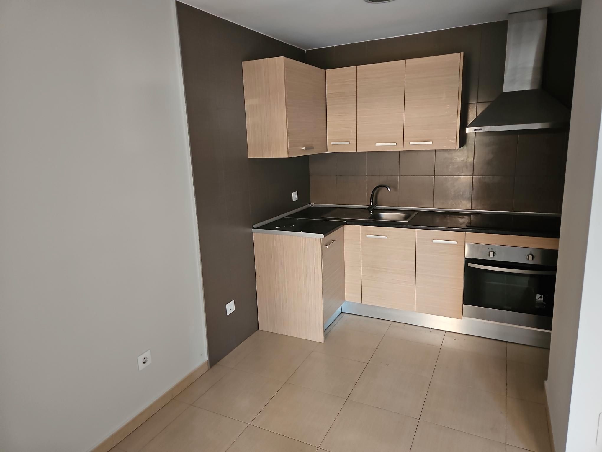 Apartment to rent in Calle del Arcángel Gabriel, La Dehesa - El Pinar