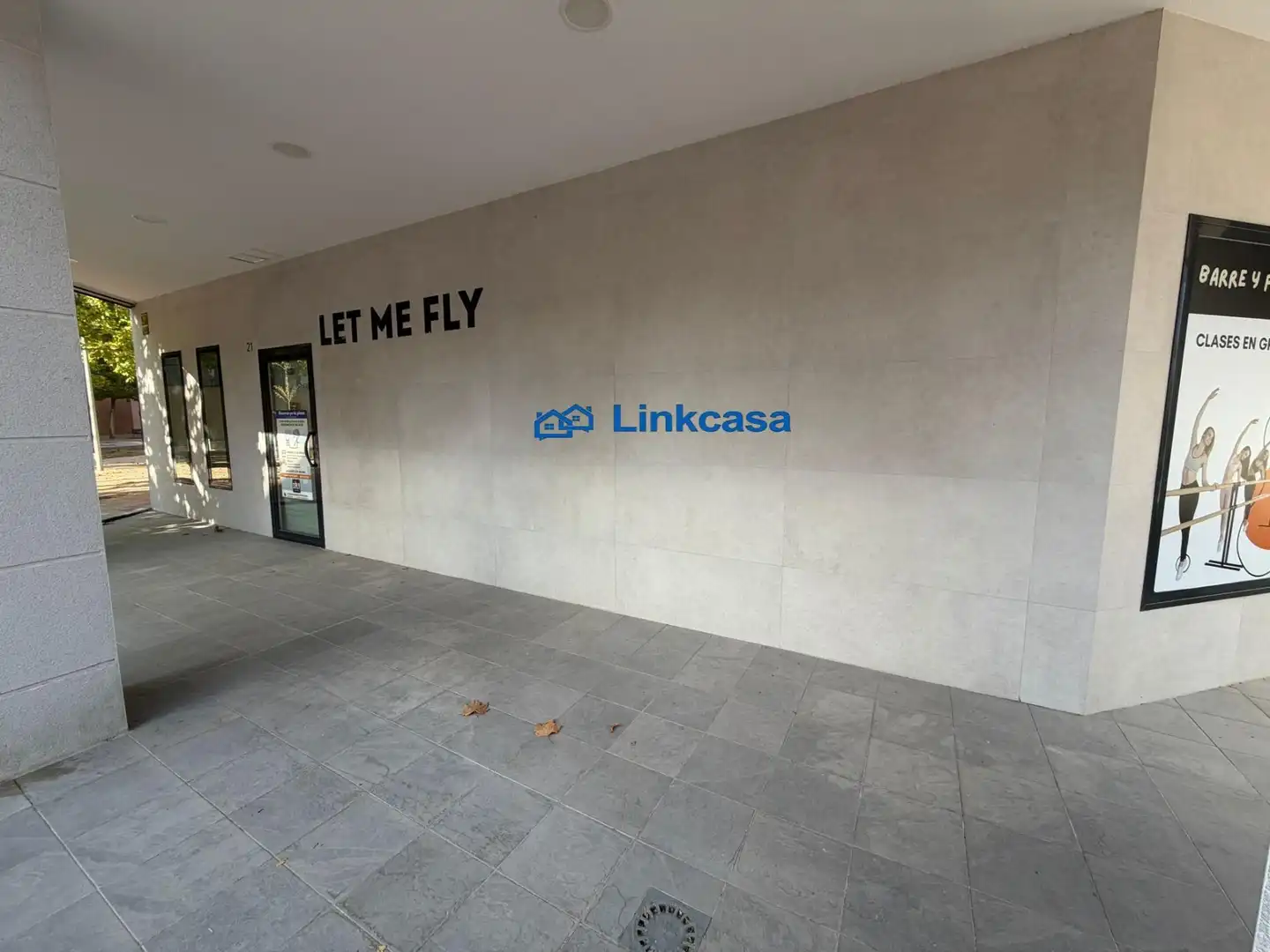 Local comercial en venta en Villa de Vallecas, imagen 3