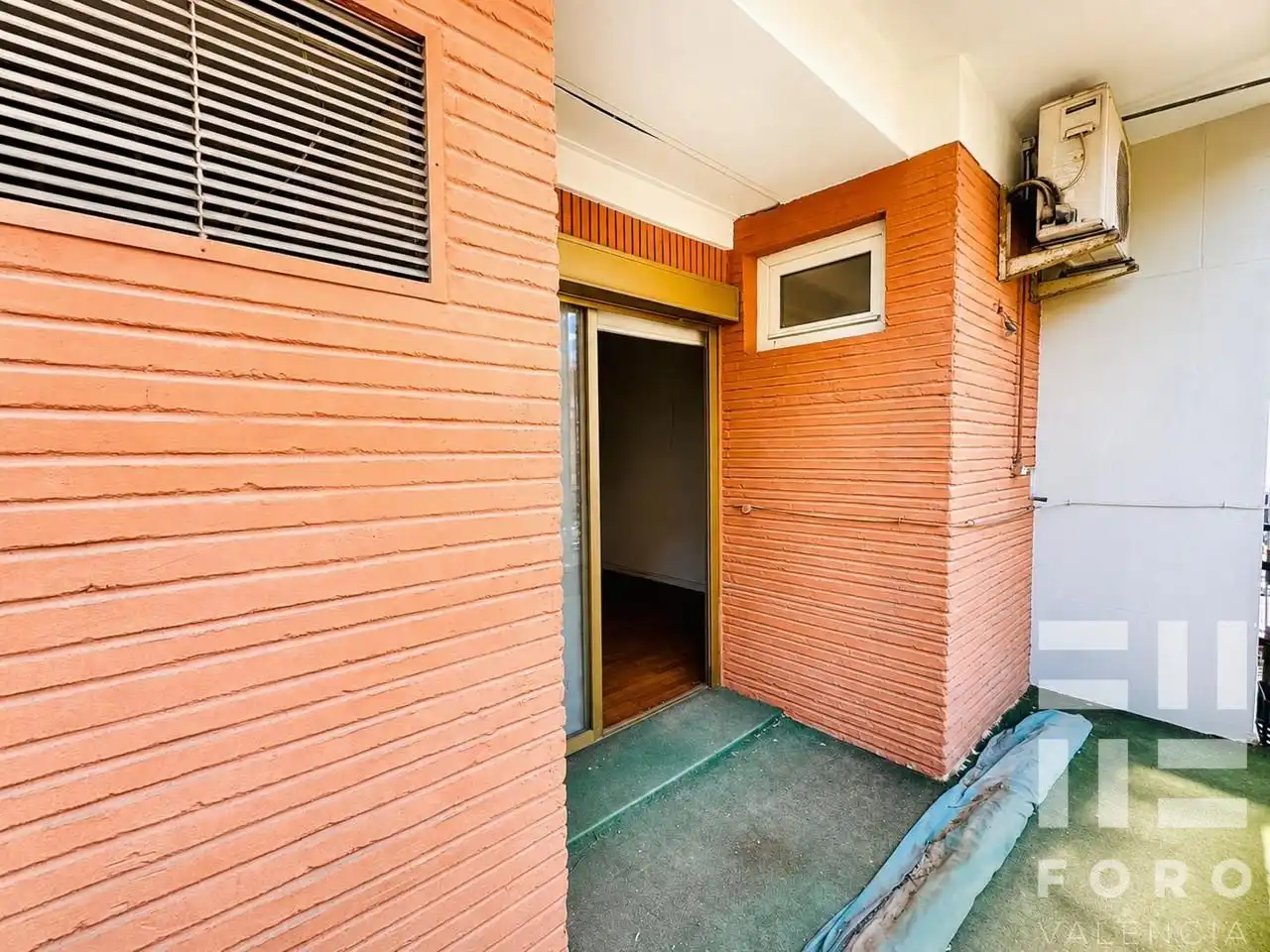 Vista exterior de Piso en venta en Valencia con Aire acondicionado y Terraza