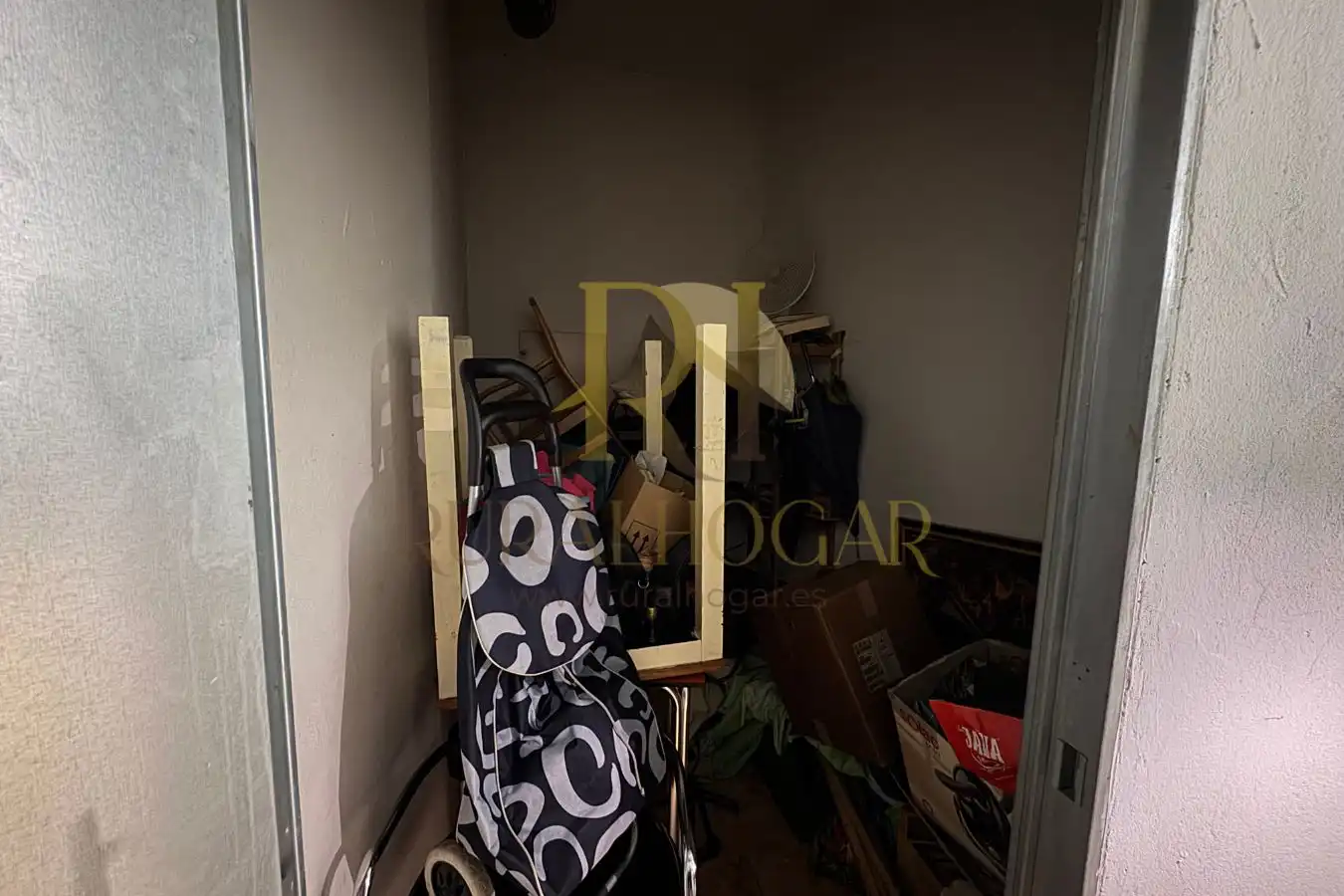 Piso en venta en León Capital  con Trastero, Balcón y Alarma