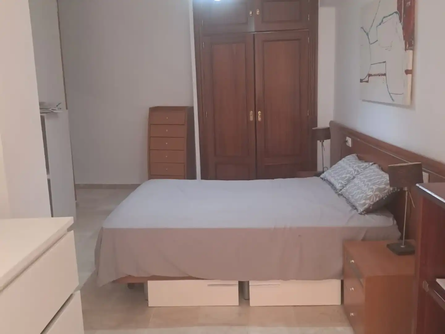Dormitori de Apartament de lloguer en Málaga amb Piscina, Moblat i Rentadora