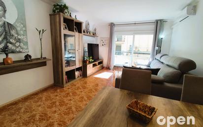 Living room of Flat for sale in Terrassa  with Air Conditioner, Heating and Terrace