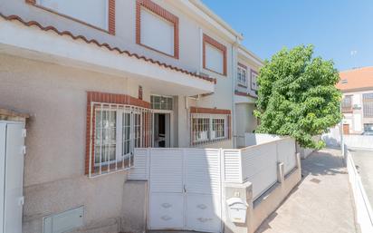Exterior view of Single-family semi-detached for sale in El Álamo