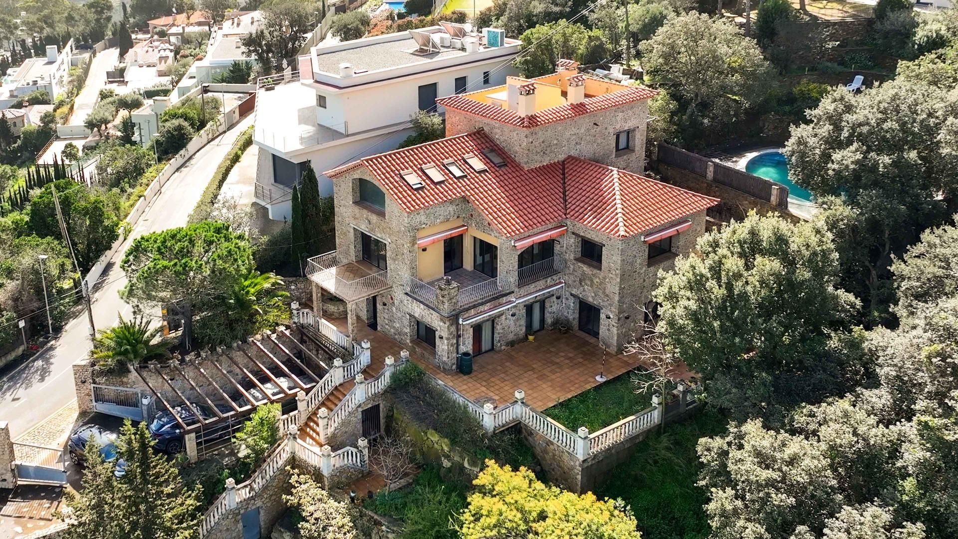 Vista exterior de Casa o xalet en venda en Begur amb Aire condicionat, Calefacció i Jardí privat