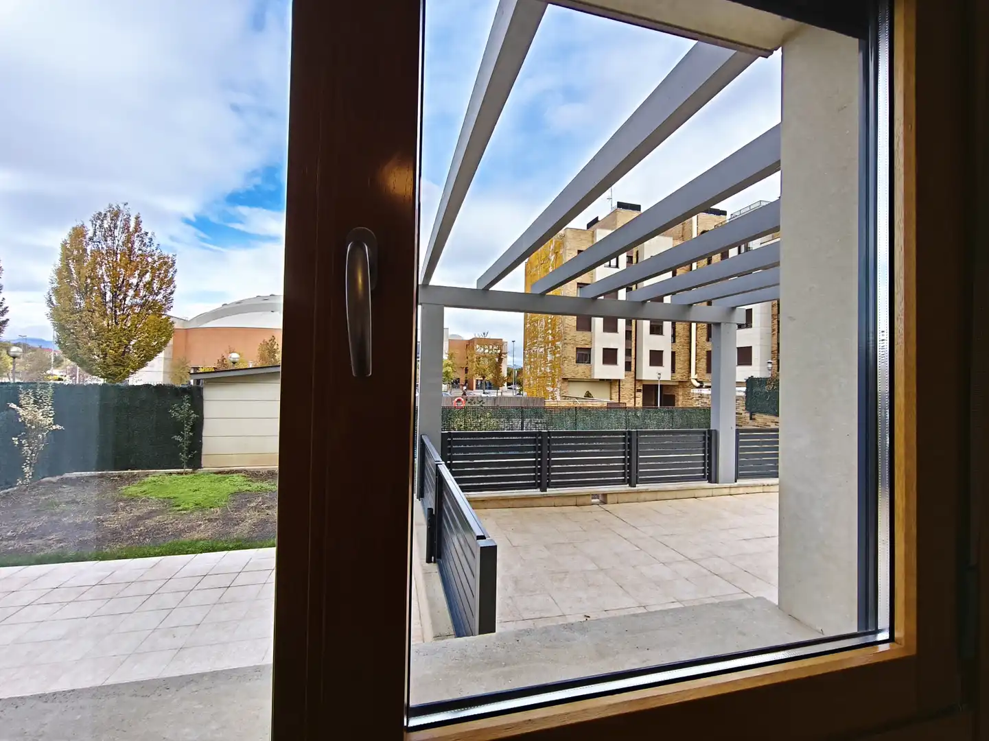 Terraza de Piso en venta en  Logroño con Aire acondicionado, Calefacción y Jardín privado