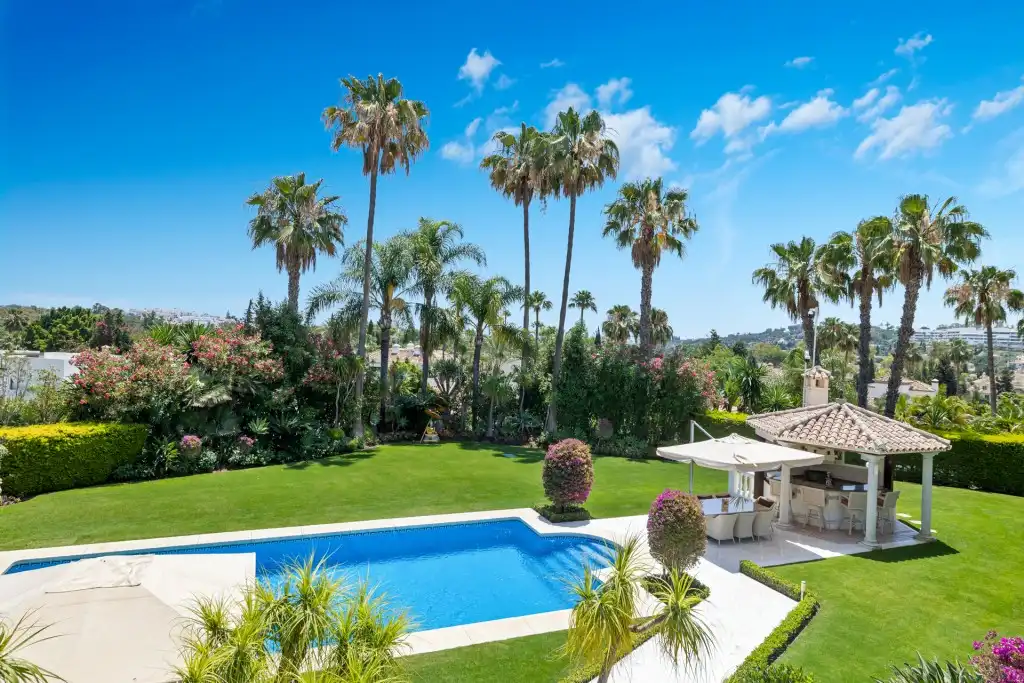 Chalet con piscina en venta en Nueva Andalucía, imagen 6