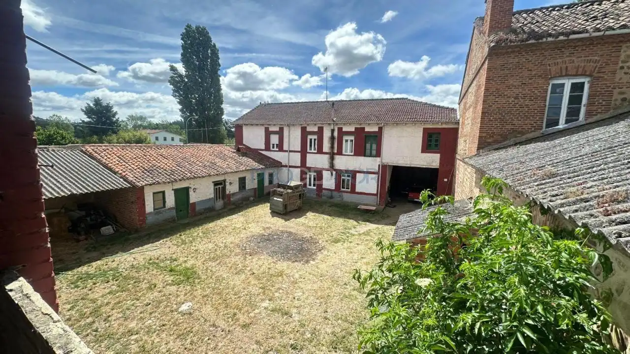 Country homes for sale in San Andrés del Rabanedo  with Heating, Private garden and Terrace
