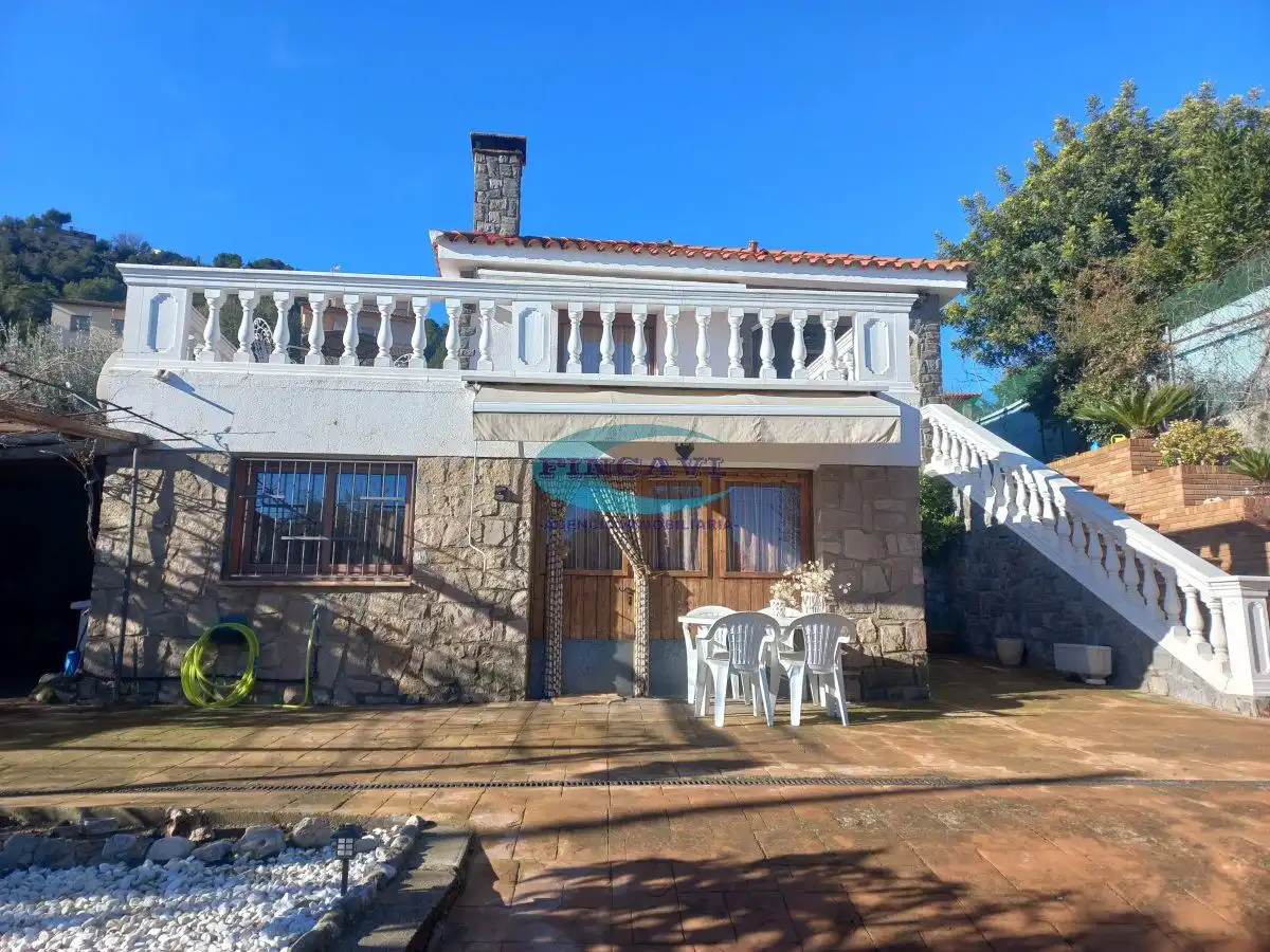 House with terrace for sale in Bigues i Riells del Fai