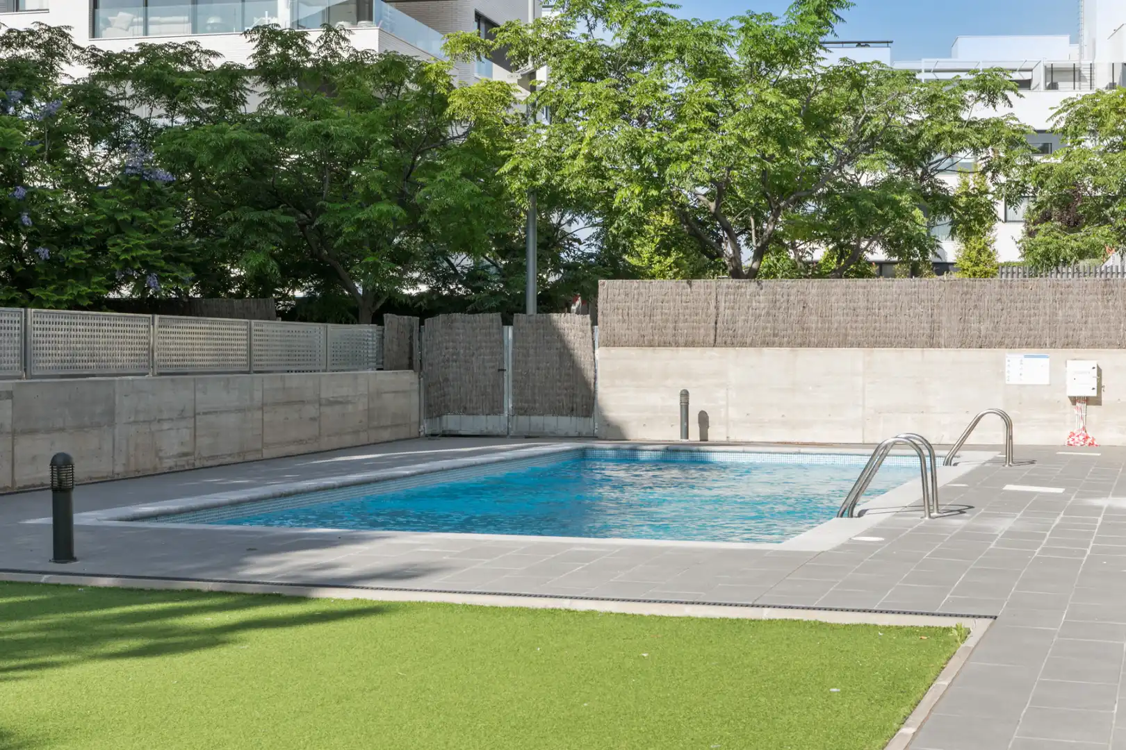 Piscina de Piso en venta en Sitges con Horno y Piscina comunitaria