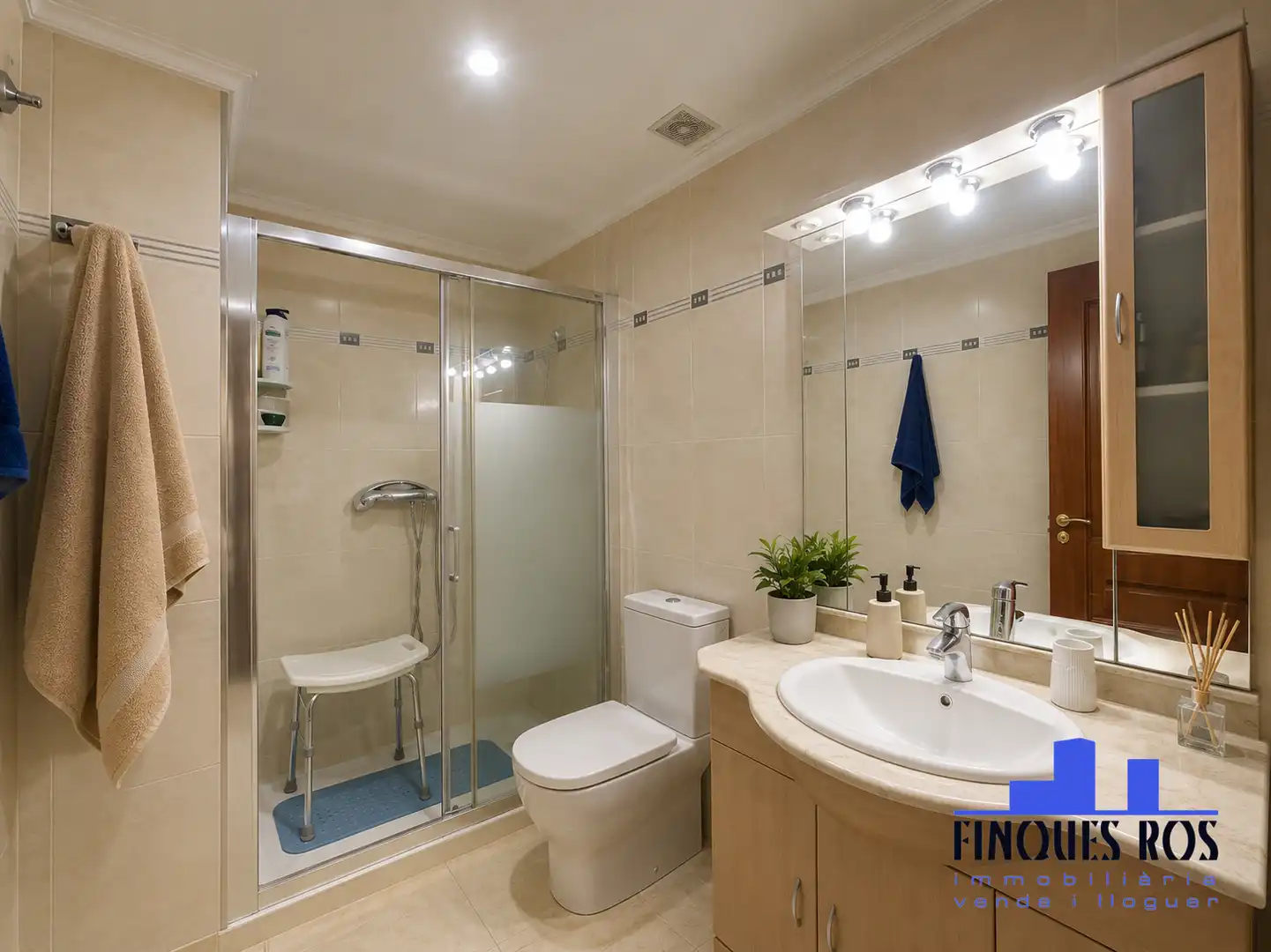 Bathroom of Flat for sale in Vinaròs  with Air Conditioner, Heating and Terrace