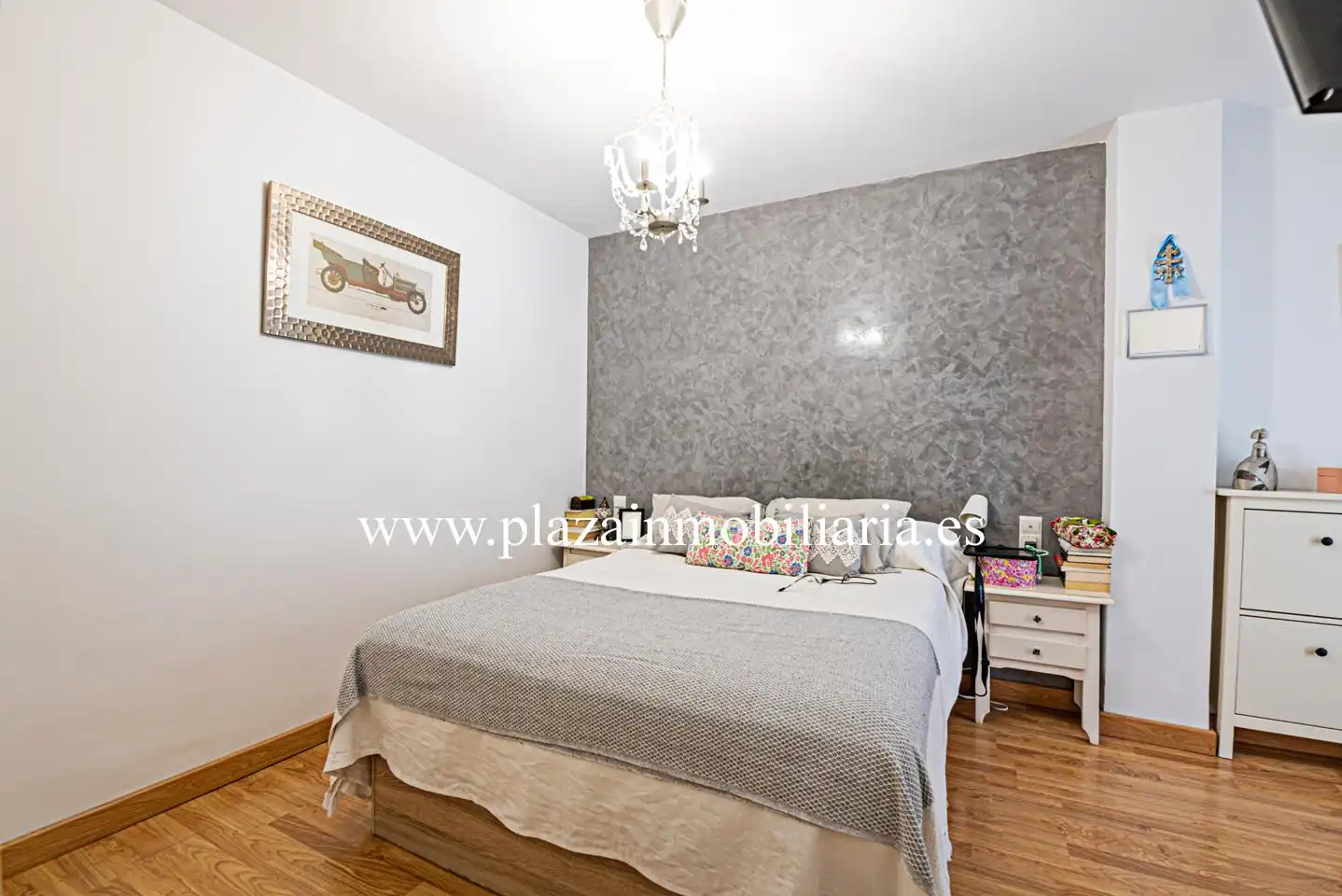 Schlafzimmer von Wohnung zum Verkauf in Lucena mit Klimaanlage und Balkon