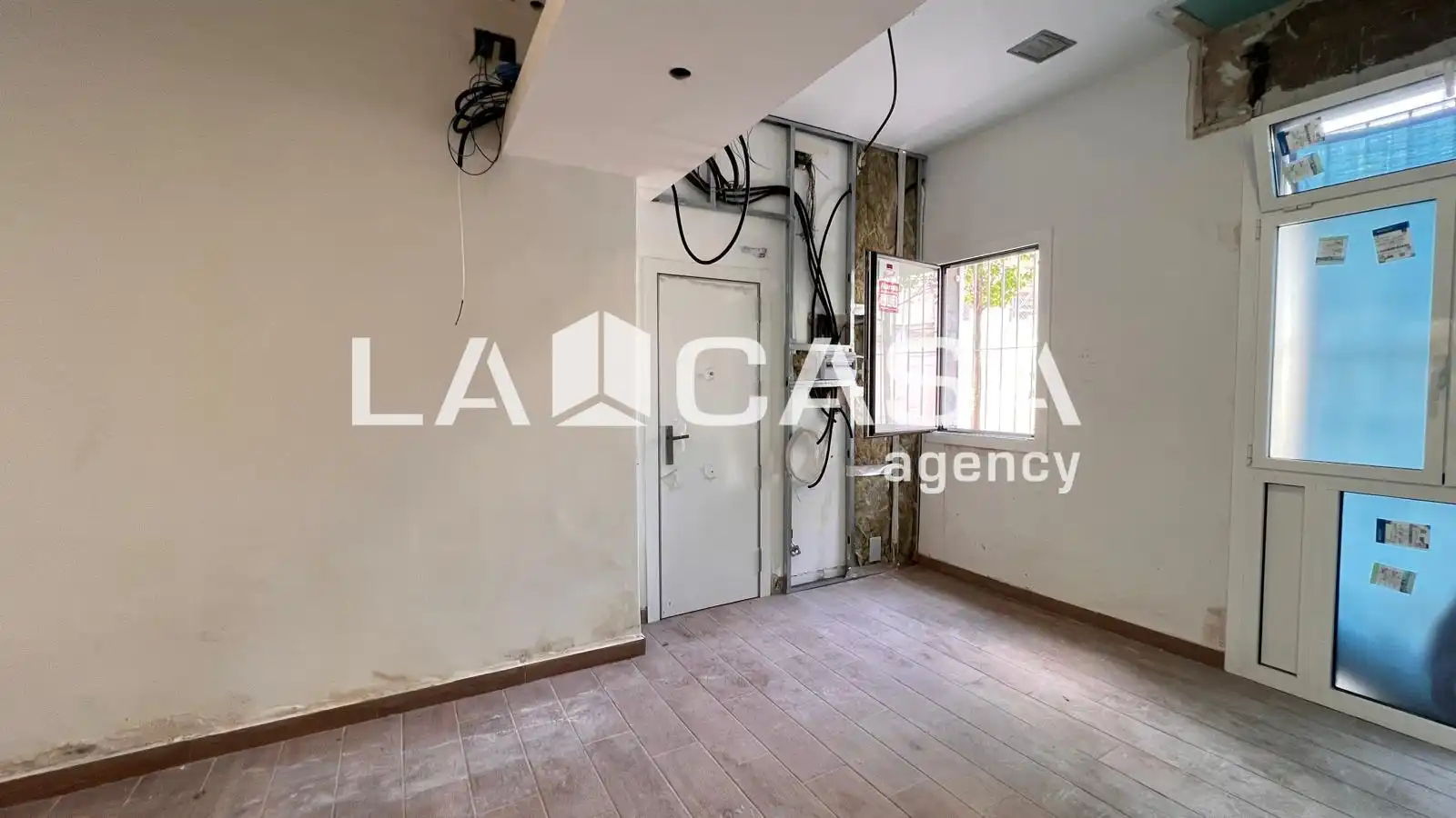Local comercial en venda a Nou Barris, imagen 9