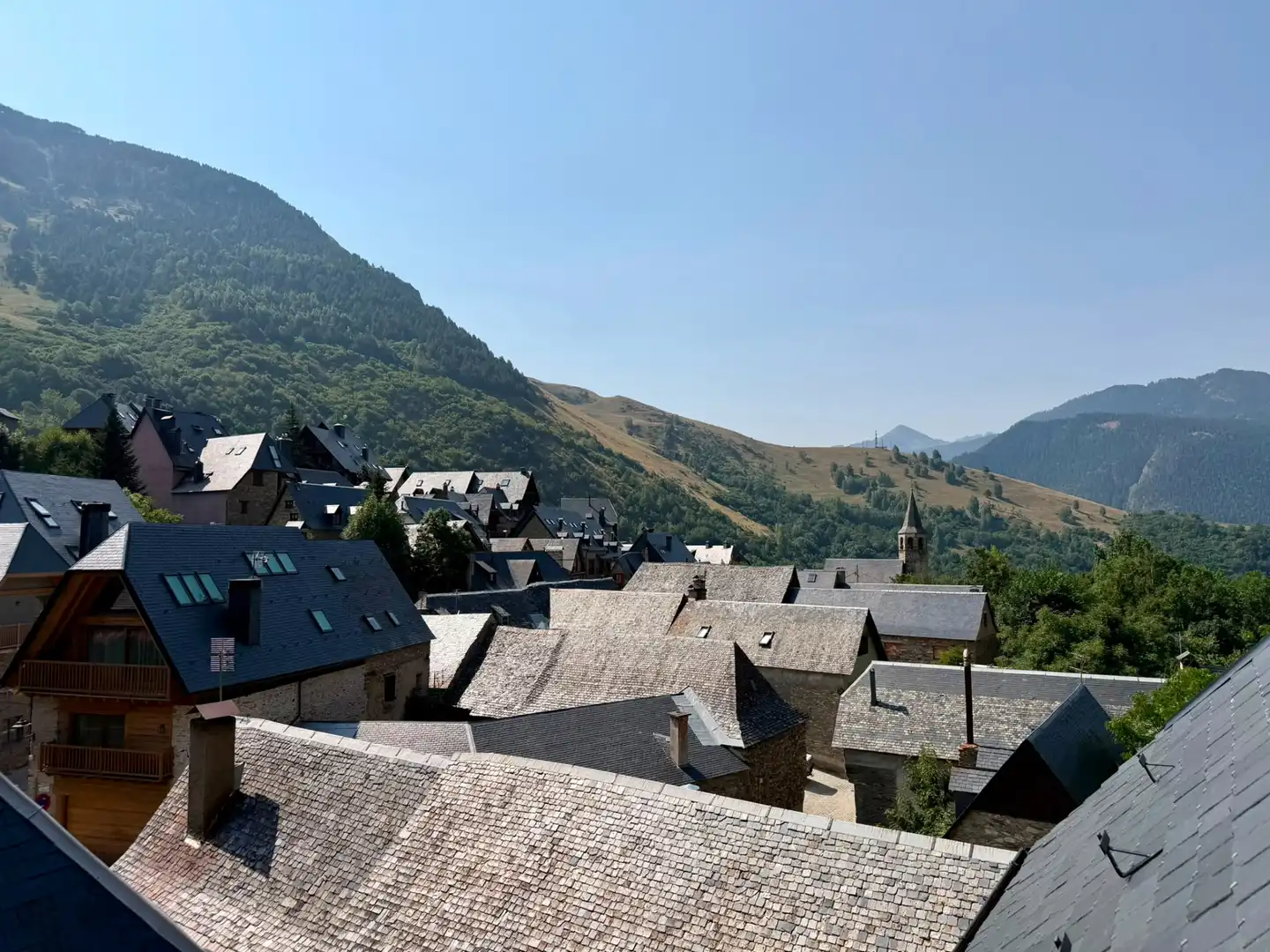 Exterior view of Duplexes for sale in Naut Aran  with Heating, Furnished and Balcony