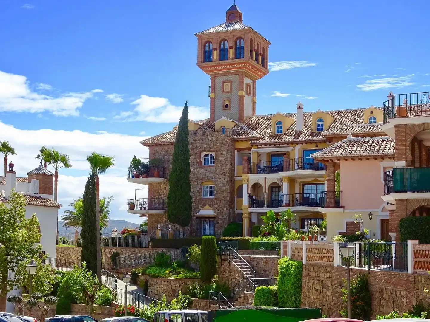 Vista exterior de Casa o xalet en venda en Mijas amb Aire condicionat, Calefacció i Jardí privat