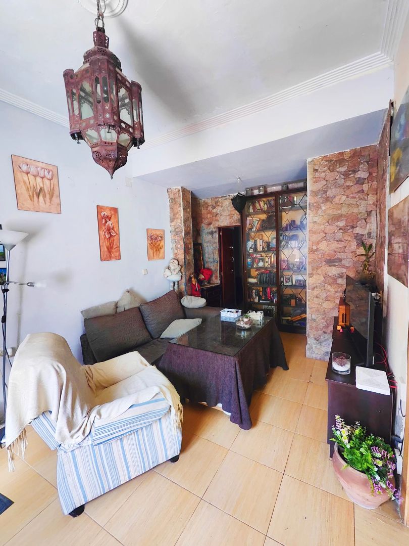 Sala d'estar de Casa o xalet en venda en  Sevilla Capital amb Aire condicionat, Terrassa i Traster