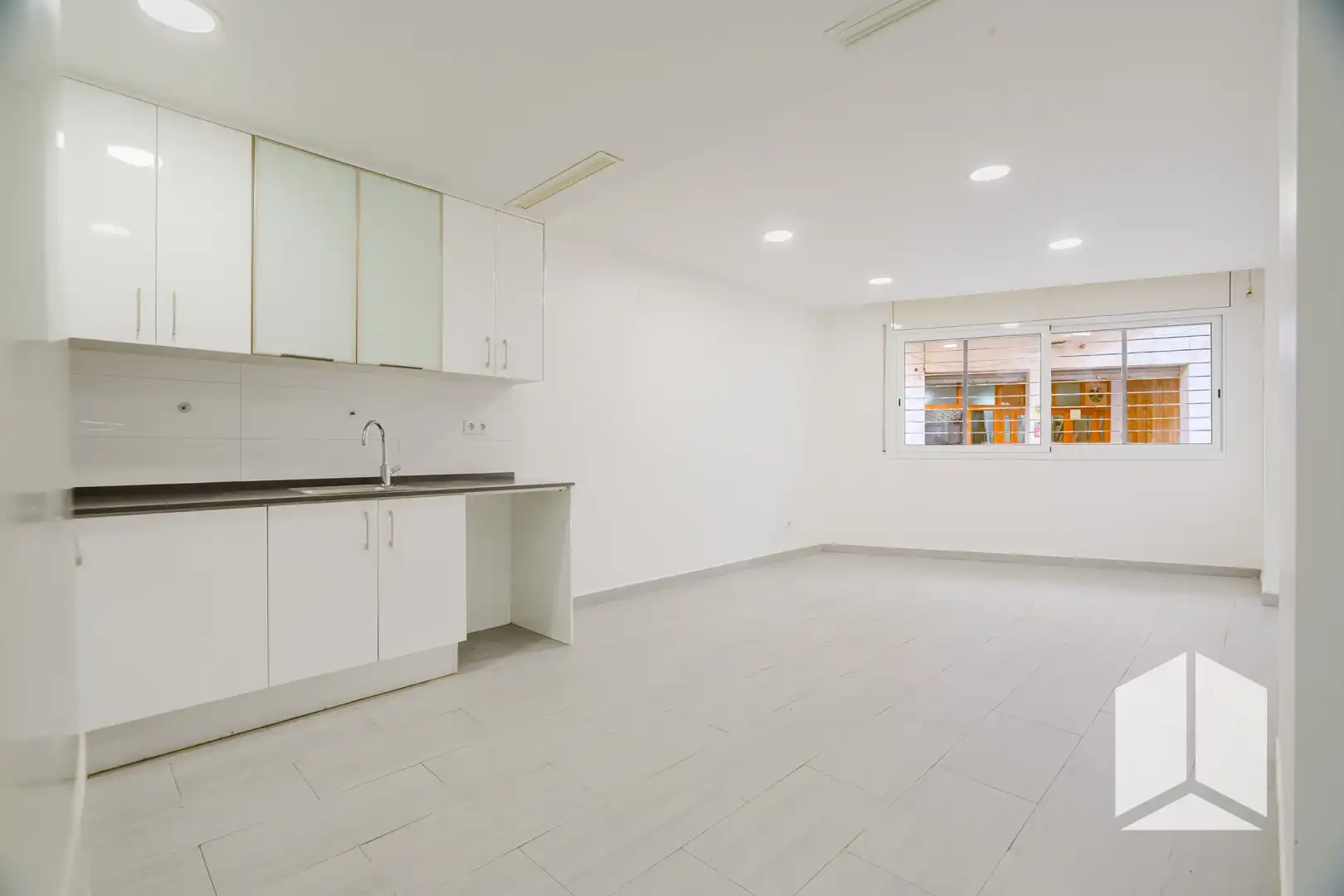 Ground floor with lift for sale in Castell - Poble Vell, imagen 10
