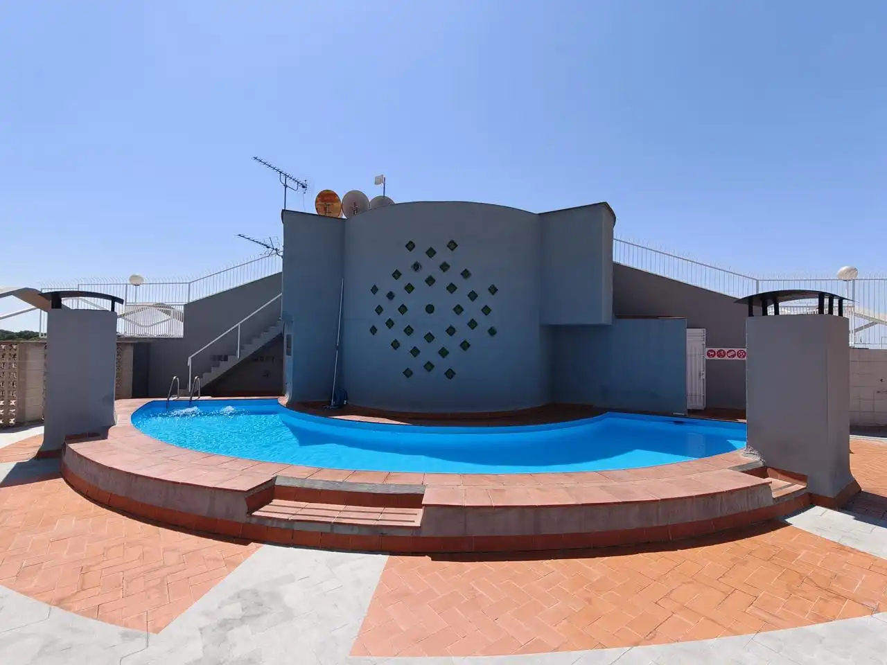 Piscina de Estudi en venda en Lloret de Mar amb Terrassa i Piscina comunitària