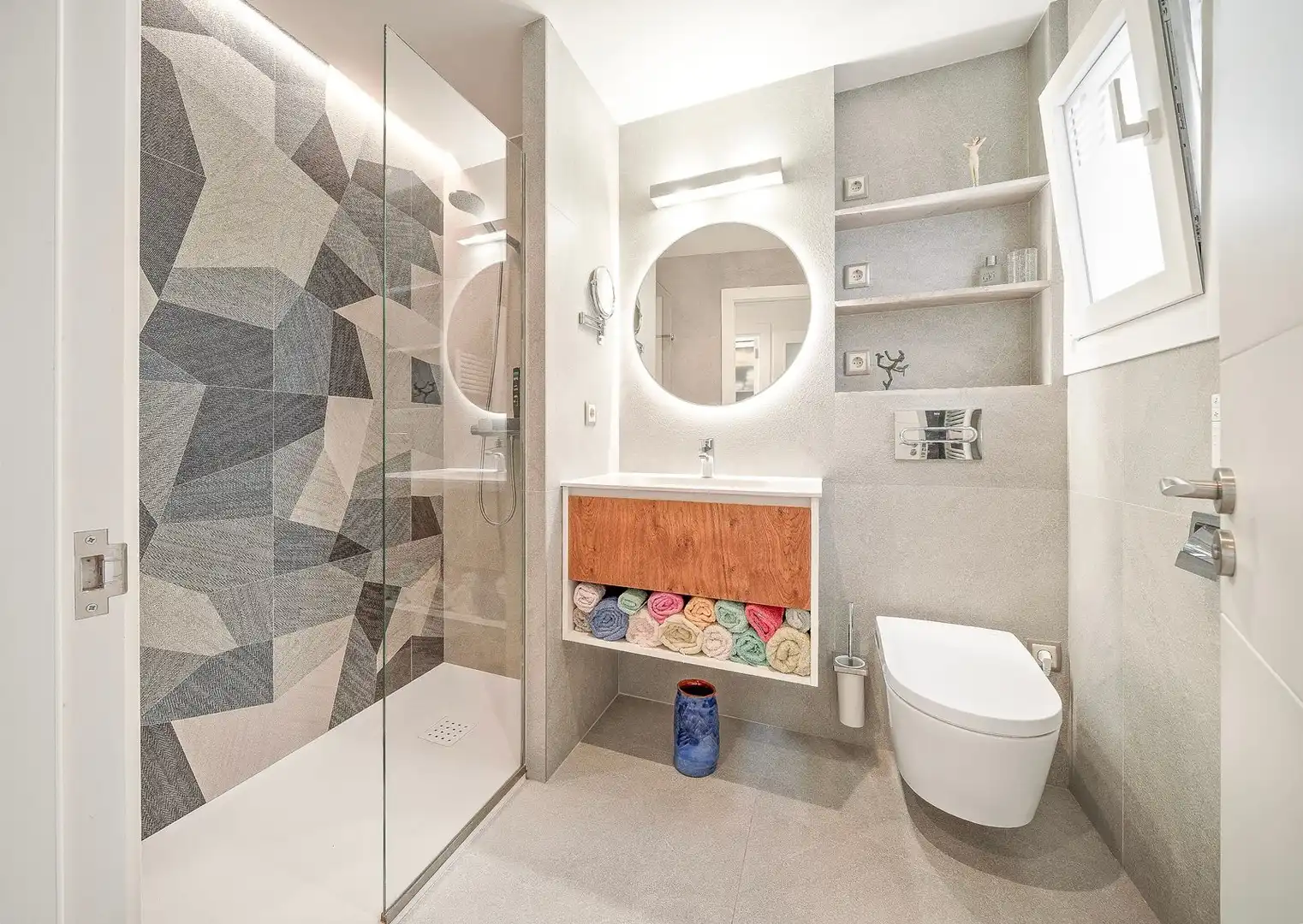 Bathroom of Attic for sale in  Palma de Mallorca  with Air Conditioner, Heating and Terrace