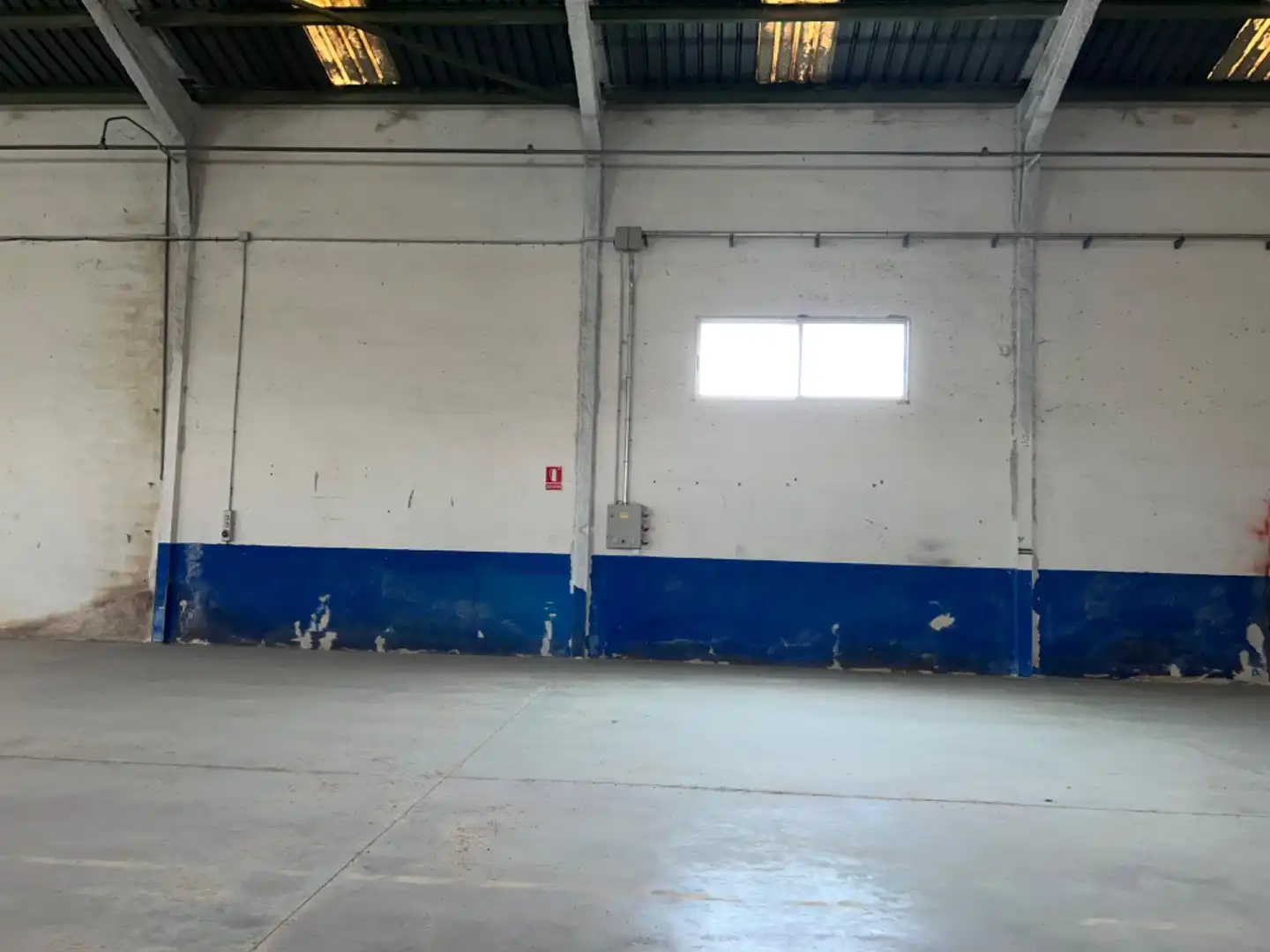 Aparcament de Nau industrial en venda en Sollana
