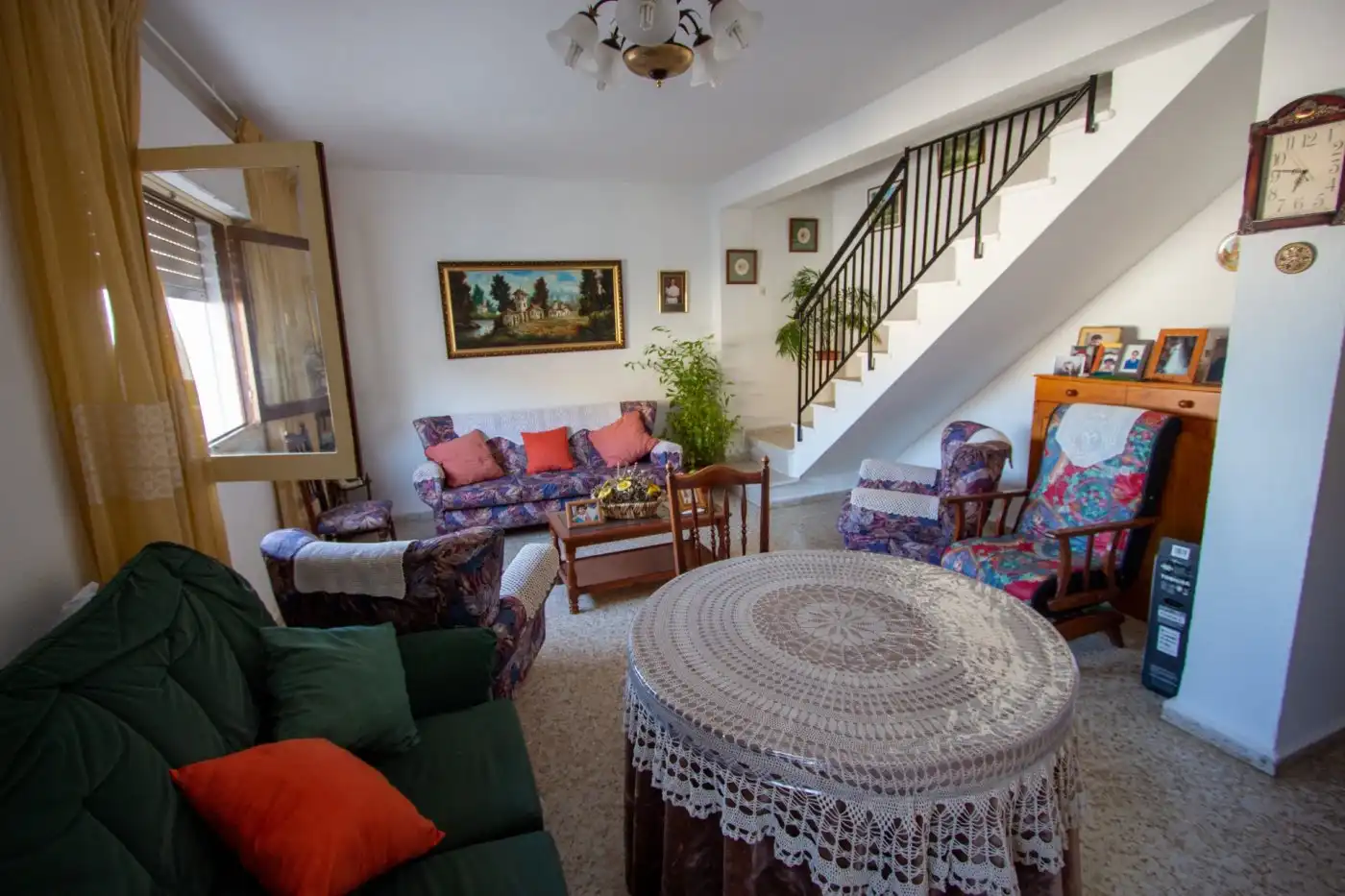 Sala d'estar de Casa adosada en venda en Gualchos