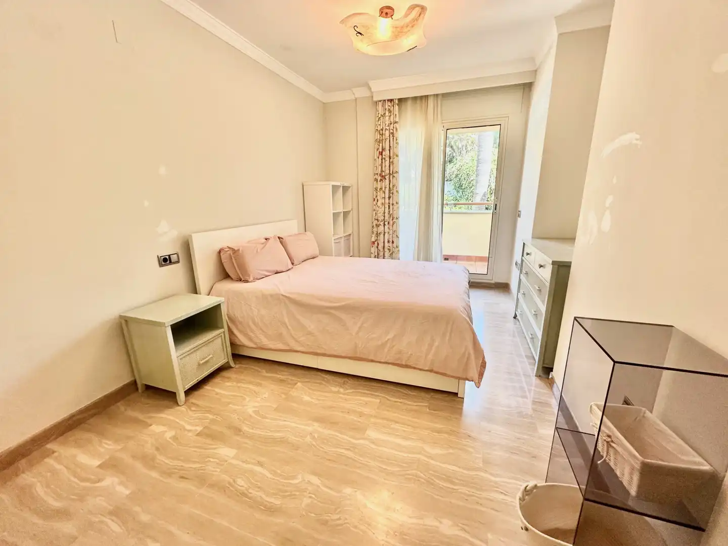 Apartamento con piscina en venta en Milla de Oro, imagen 17