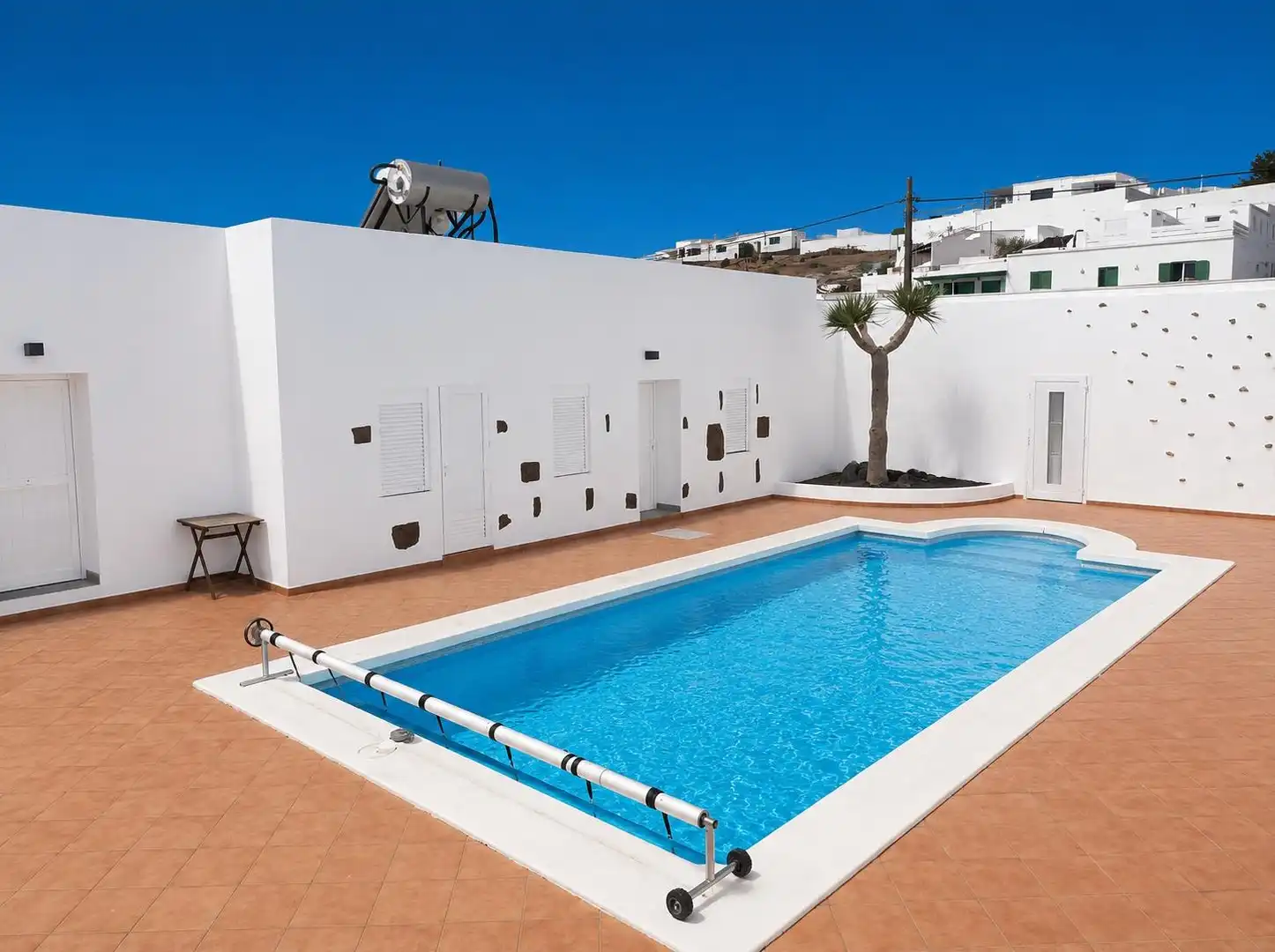 Piscina de Casa o xalet en venda en San Bartolomé amb Jardí privat, Terrassa i Traster