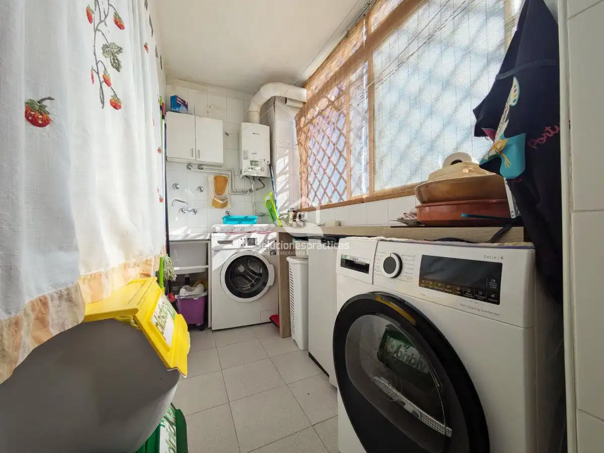 Cuina de Casa o xalet en venda en Jaén amb Aire condicionat, Terrassa i Traster