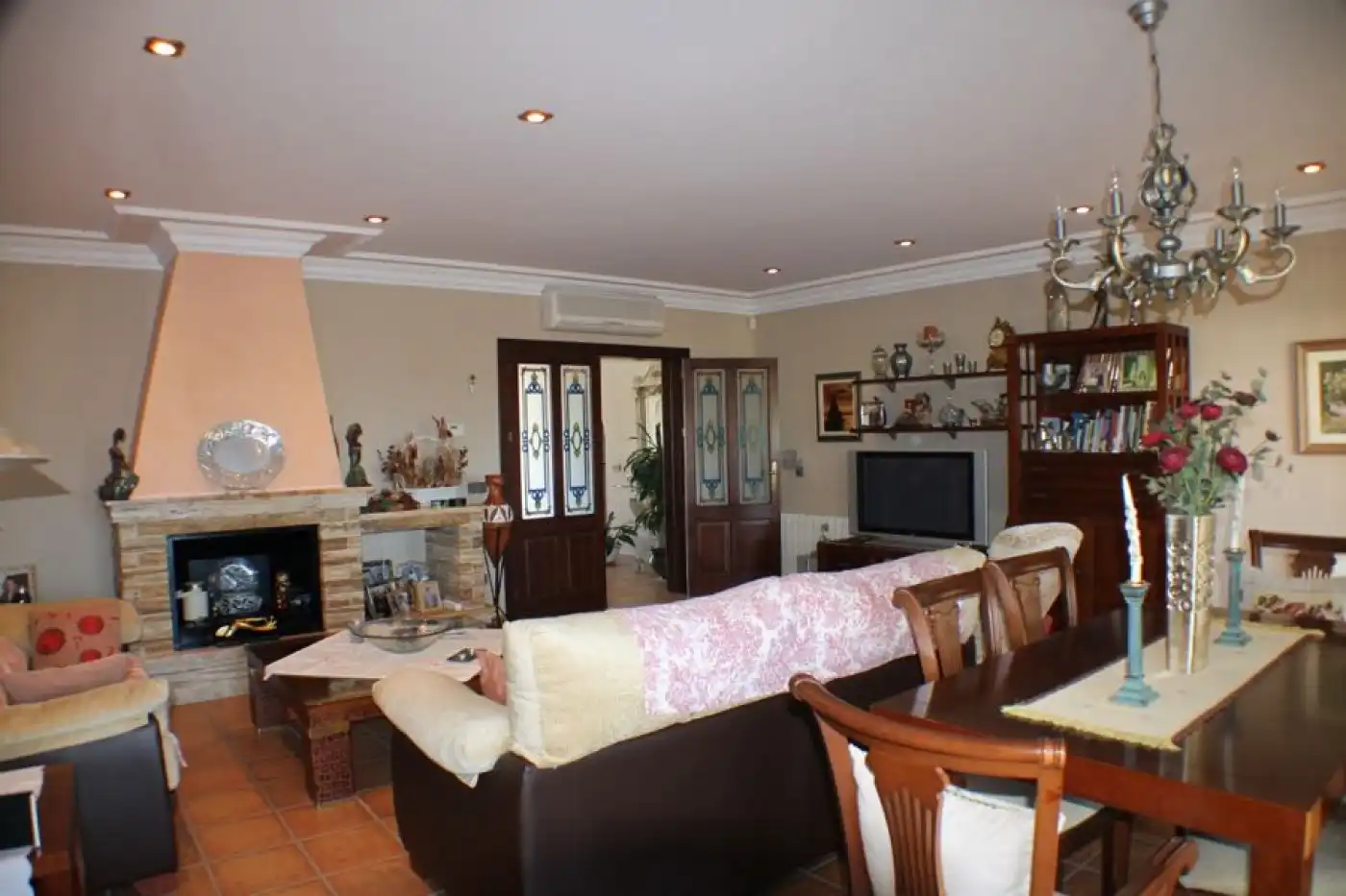 Sala de estar de Casa o chalet en venta en L'Alfàs del Pi con Aire acondicionado, Terraza y Piscina