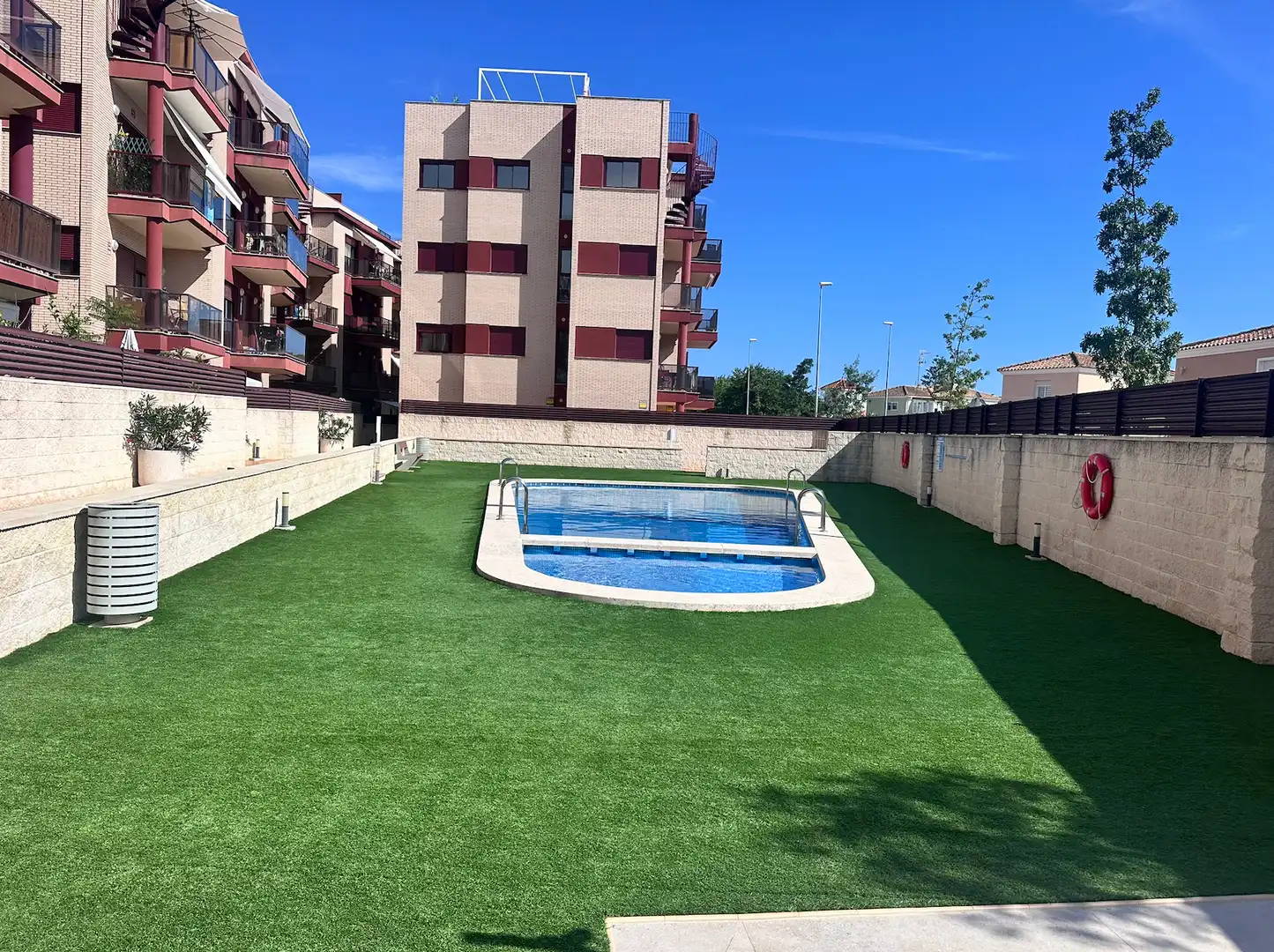 Piscina de Ático en venta en Vinaròs con Aire acondicionado, Calefacción y Jardín privado