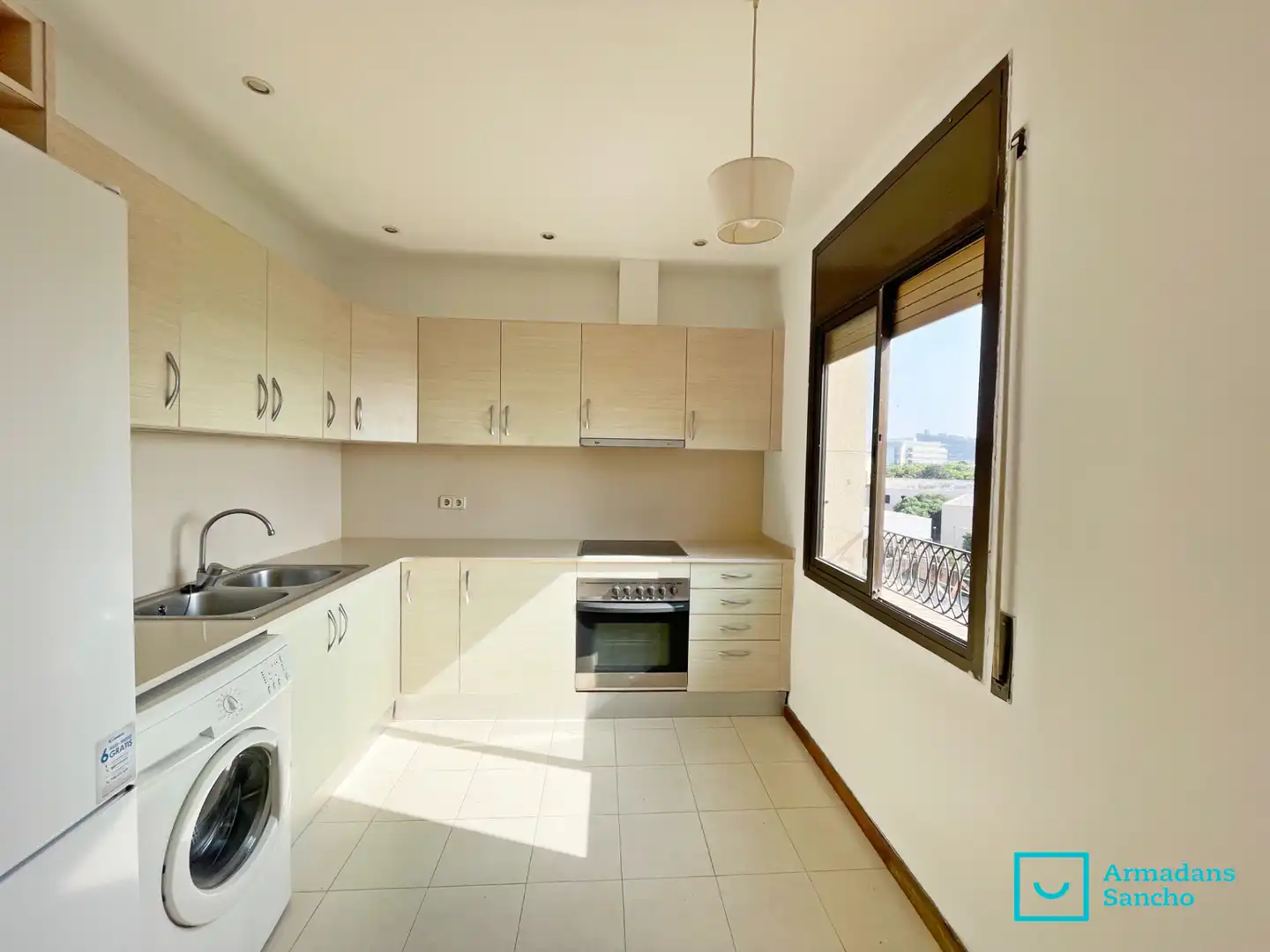 Kitchen of Flat for sale in Barcelona  with Oven