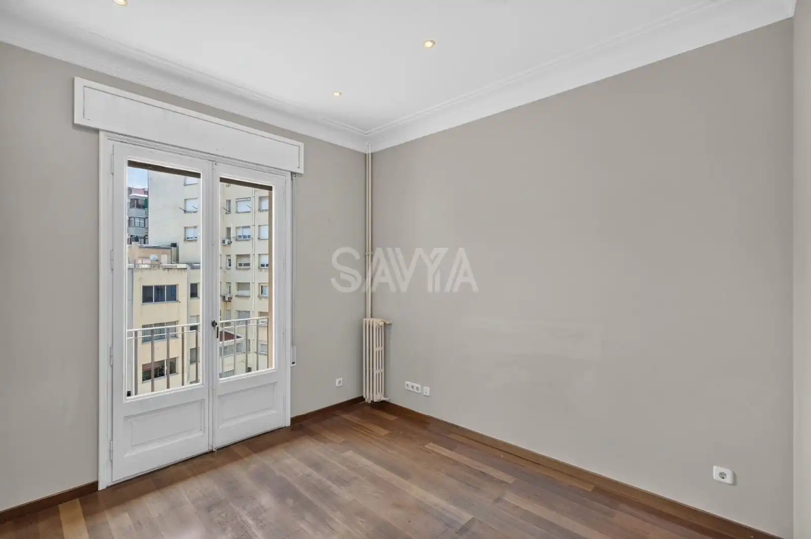 Habitación de Piso en venta en Barcelona con Calefacción y Trastero