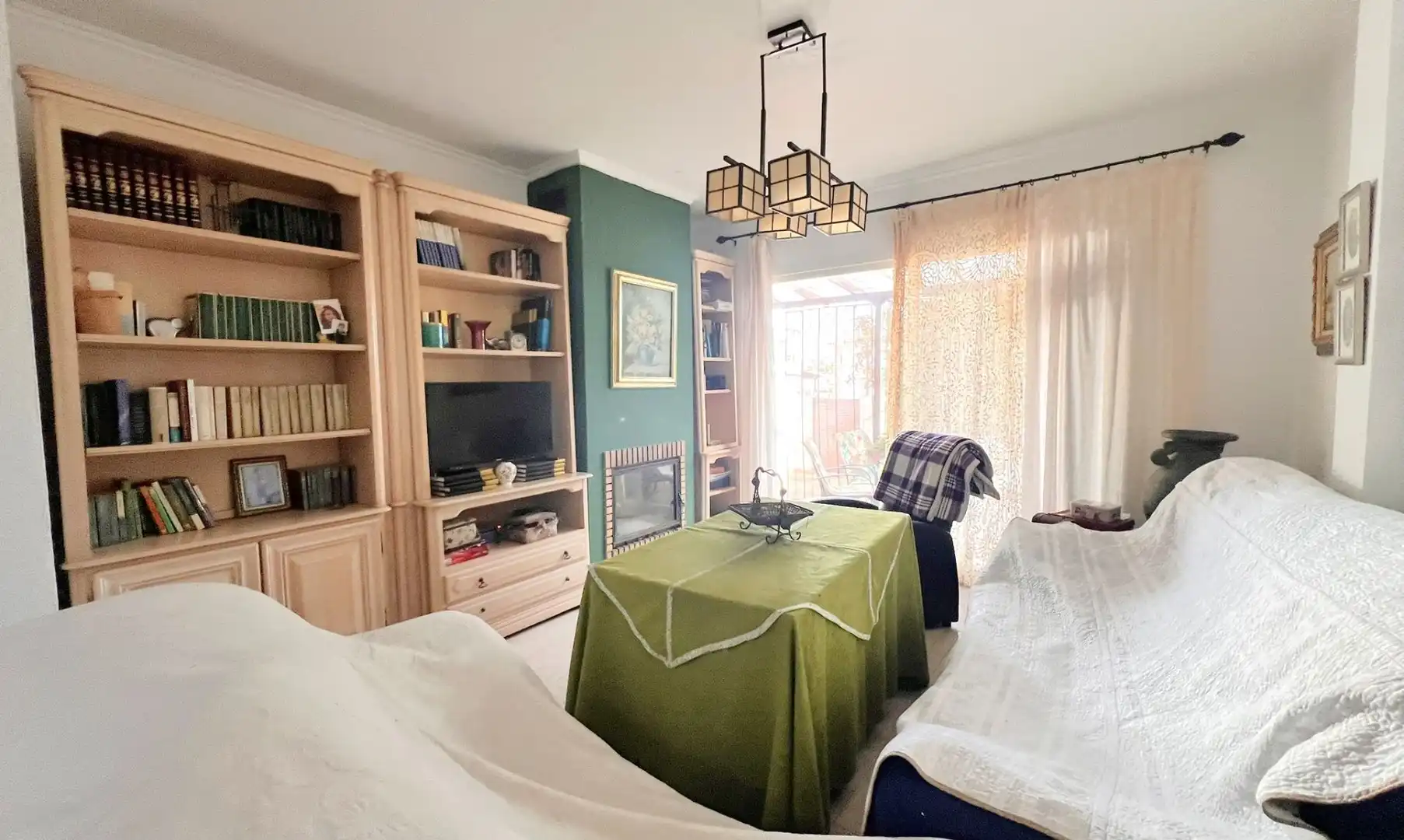 Sala de estar de Casa adosada en venta en Ayamonte con Aire acondicionado, Terraza y Trastero