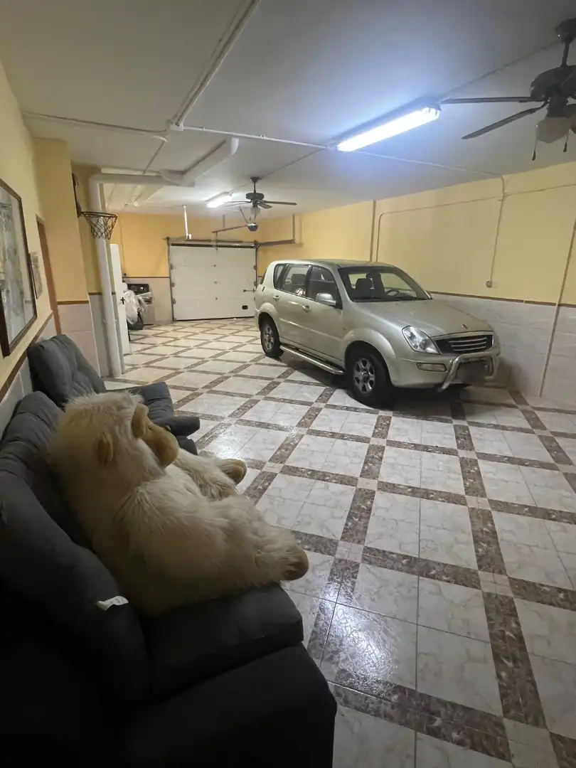 Parking de Casa adosada en venta en Melilla con Aire acondicionado, Jardín privado y Terraza
