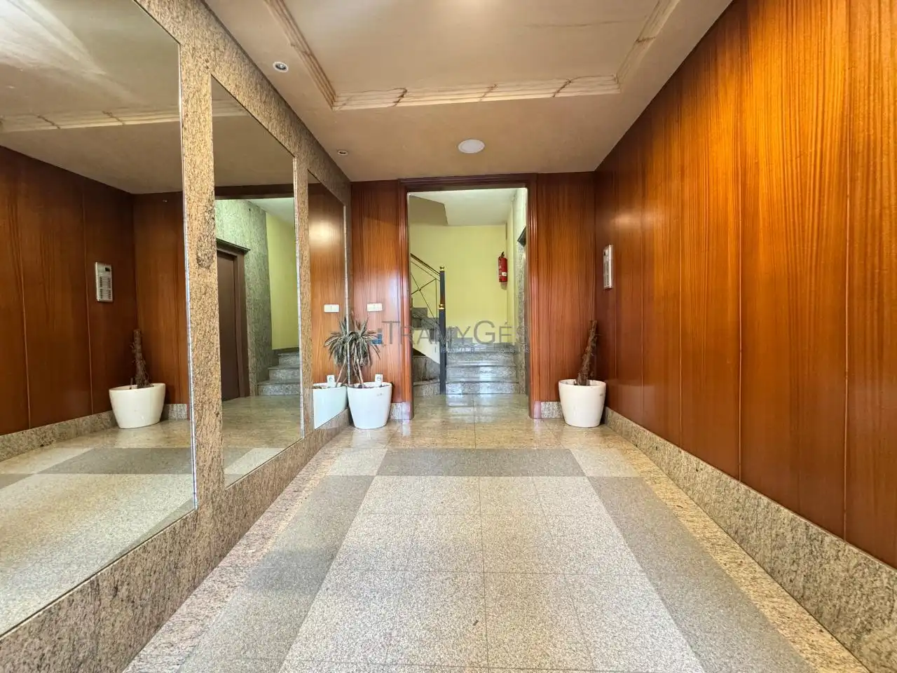 Apartament en venda en Vigo  amb Calefacció, Parquet i Traster