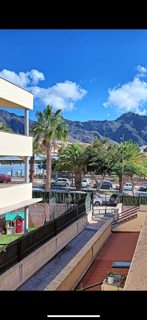 Vista exterior de Dúplex en venda en Adeje amb Terrassa, Traster i Moblat