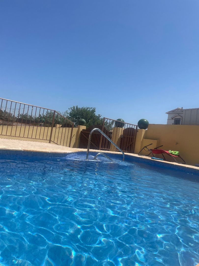 Piscina de Casa adosada en venta en Alhaurín de la Torre con Aire acondicionado, Jardín privado y Terraza