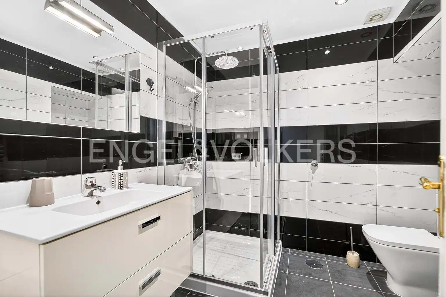 Baño de Casa o chalet en venta en Adeje con Terraza, Piscina y Amueblado
